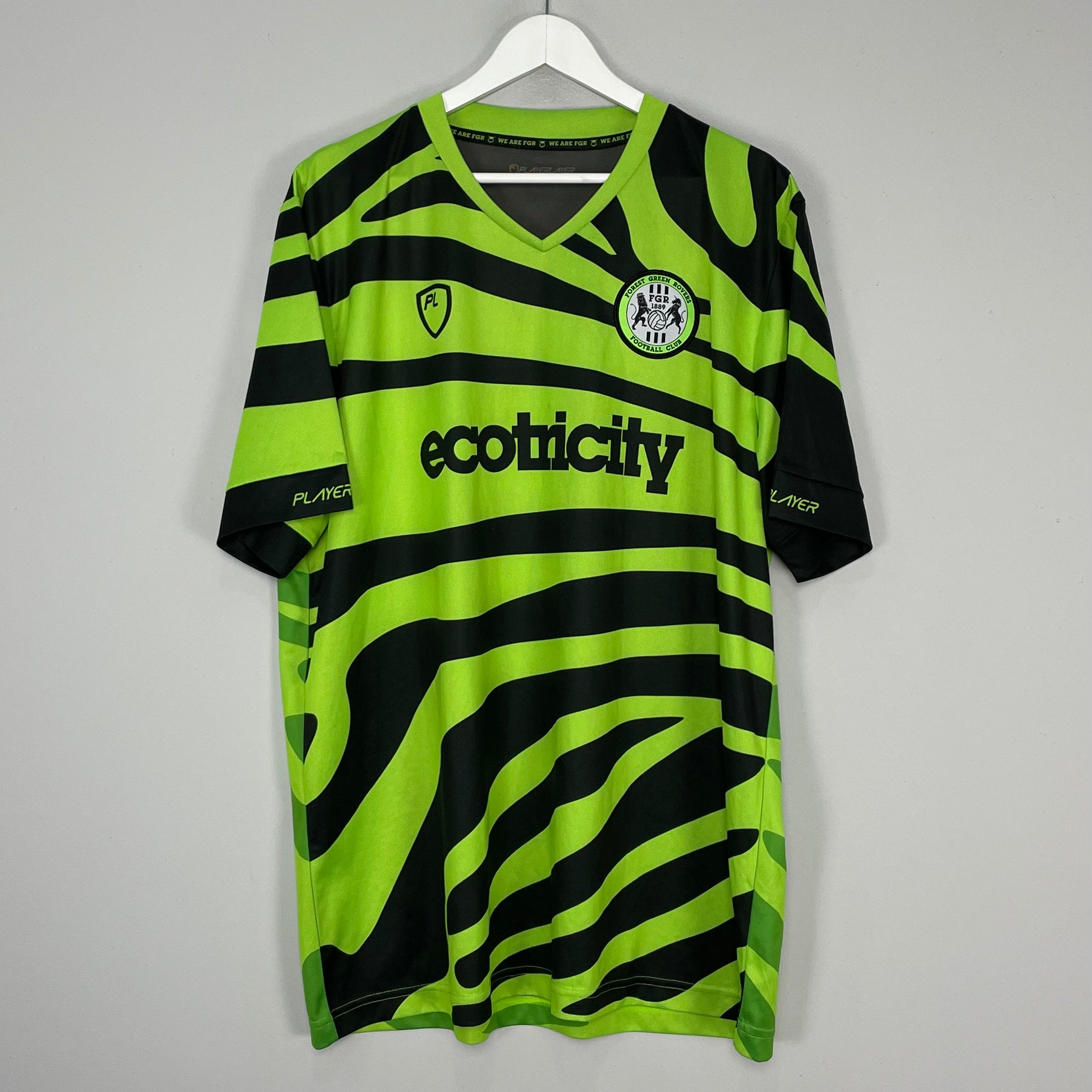 Shop 2019/20 FOREST GREEN ROVERS HOME SHIRT (XXL) PLAYERPLAYER, classic football shirts, vintage football shirts & retro soccer jerseys at Cult Kits