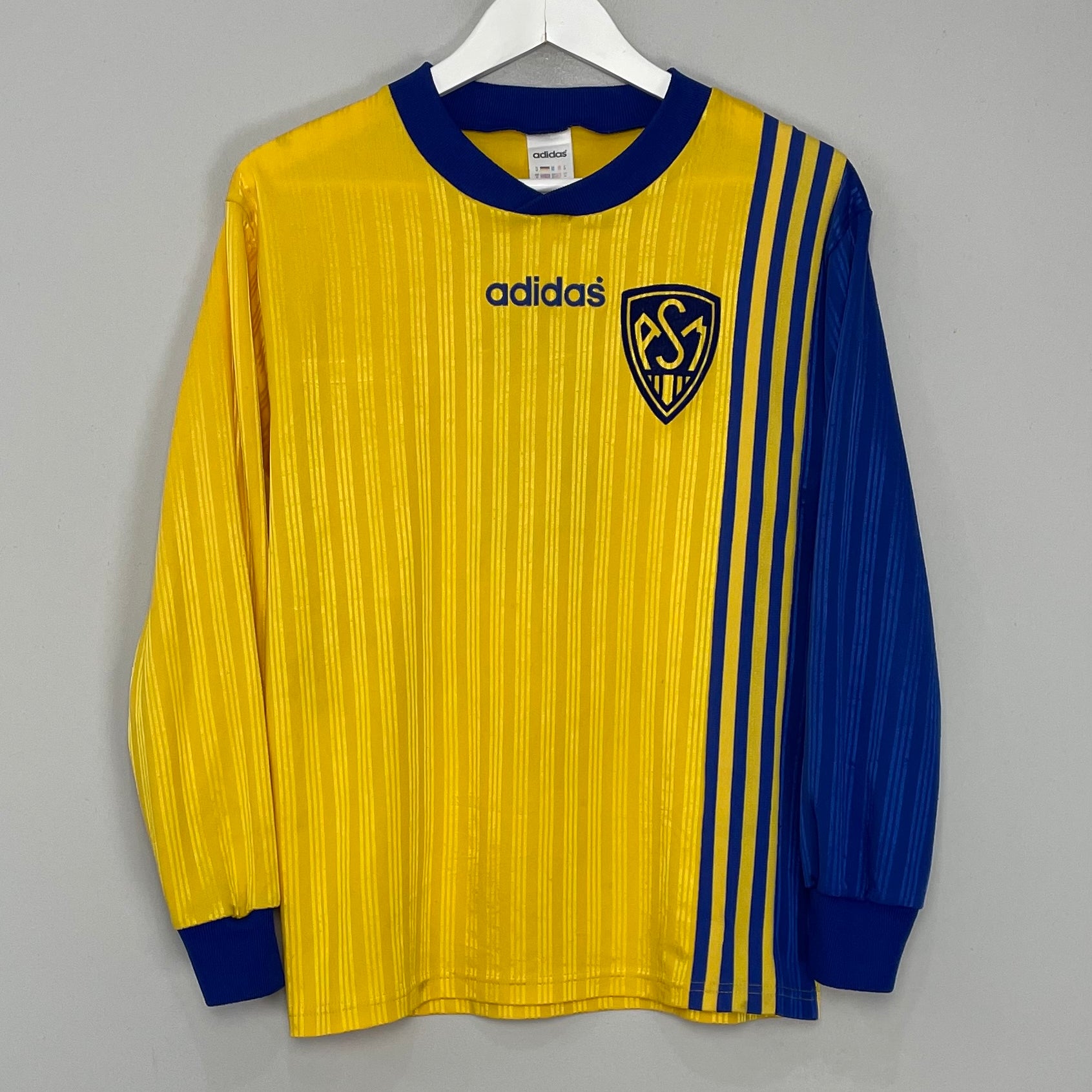 Shop 1990/92 CLERMONT AUVERGNE L/S #6 HOME SHIRT (M) ADIDAS, classic football shirts, vintage football shirts & retro soccer jerseys at Cult Kits