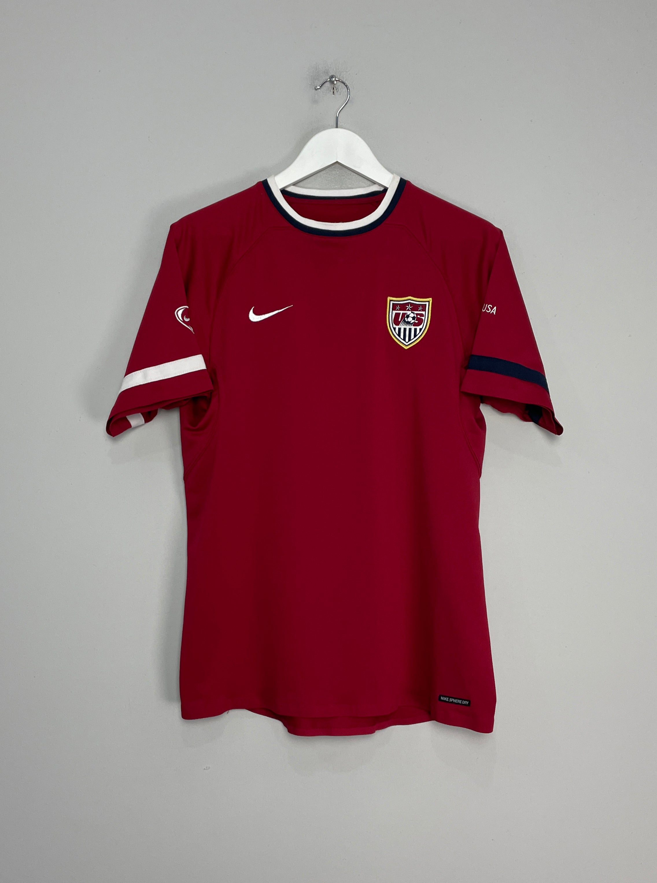 Shop 2000/01 USA TRAINING SHIRT (M) NIKE, classic football shirts, vintage football shirts & retro soccer jerseys at Cult Kits