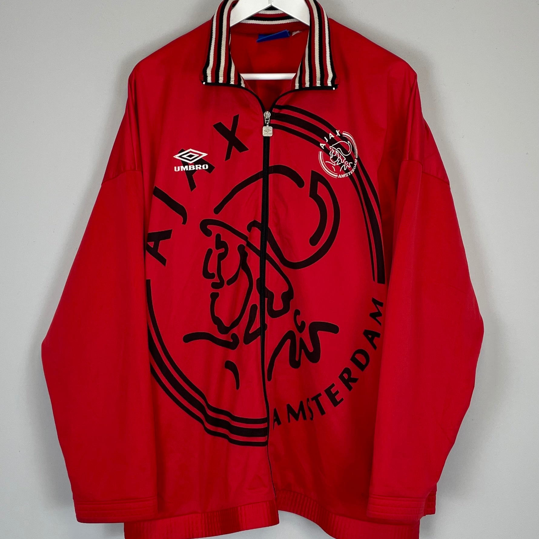 Shop 1995/96 AJAX TRACK JACKET (XL) UMBRO, classic football shirts, vintage football shirts & retro soccer jerseys at Cult Kits