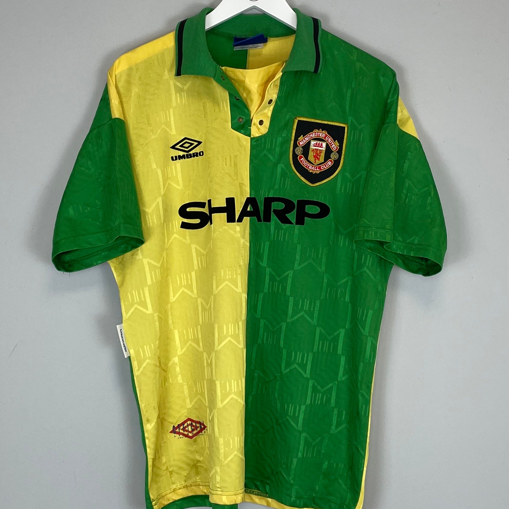 Shop 1992/94 MANCHESTER UNITED AWAY SHIRT (L) UMBRO, classic football shirts, vintage football shirts & retro soccer jerseys at Cult Kits