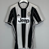 Shop 2016/17 JUVENTUS HIGUAIN #9 HOME SHIRT (M) ADIDAS, classic football shirts, vintage football shirts & retro soccer jerseys at Cult Kits