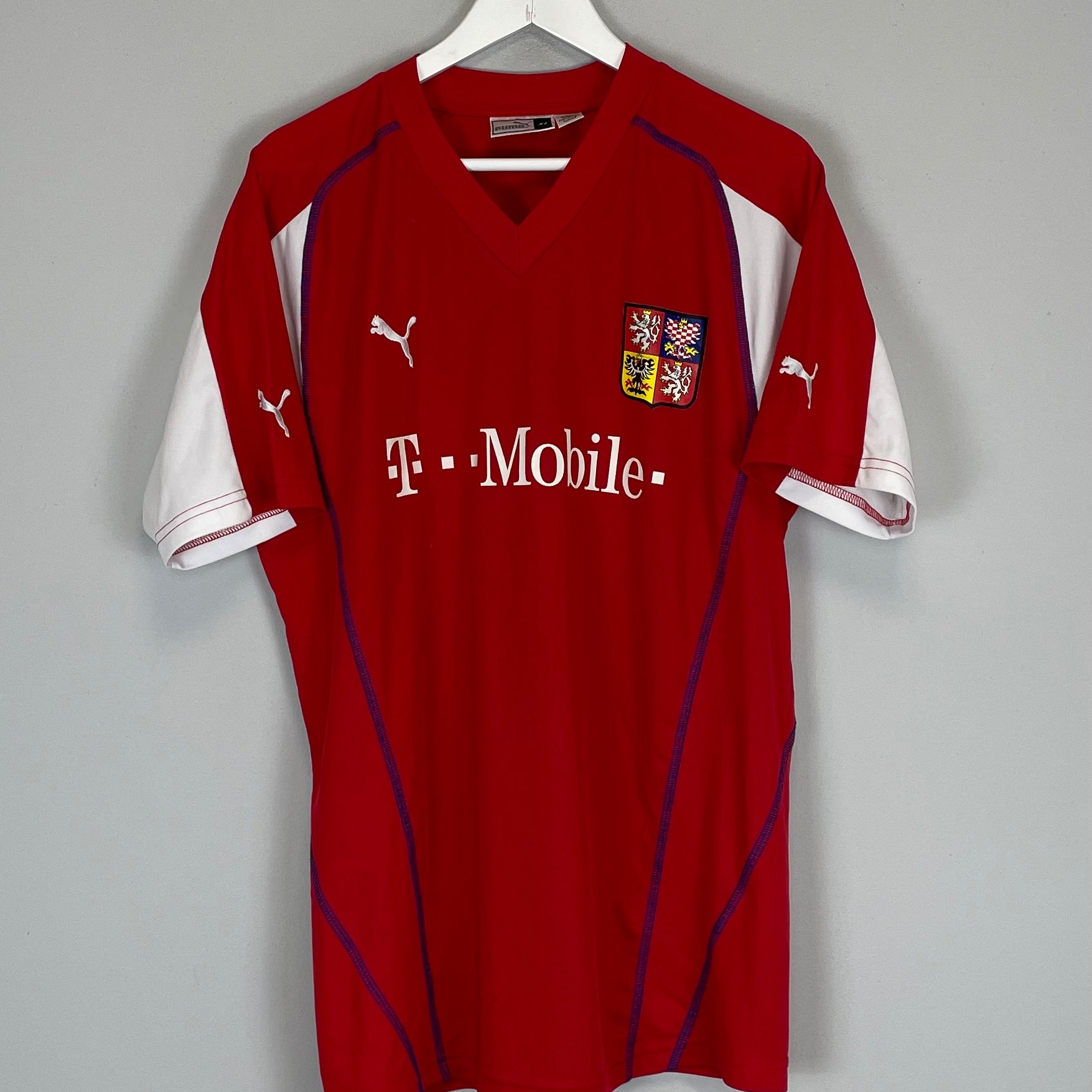 Shop 2003/04 CZECH REPUBLIC HOME SHIRT (XL) PUMA, classic football shirts, vintage football shirts & retro soccer jerseys at Cult Kits