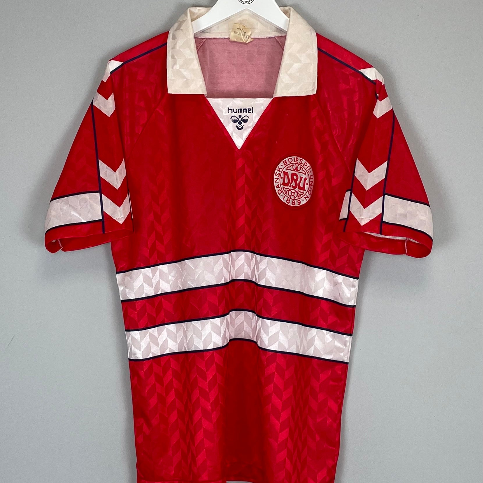 Shop 1988/90 DENMARK HOME SHIRT (L) HUMMEL, classic football shirts, vintage football shirts & retro soccer jerseys at Cult Kits