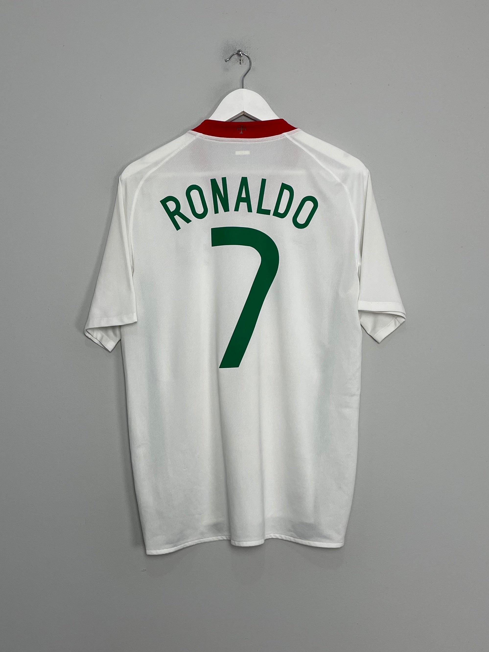 Shop 2008/09 PORTUGAL RONALDO #7 AWAY SHIRT (M) NIKE, classic football shirts, vintage football shirts & retro soccer jerseys at Cult Kits