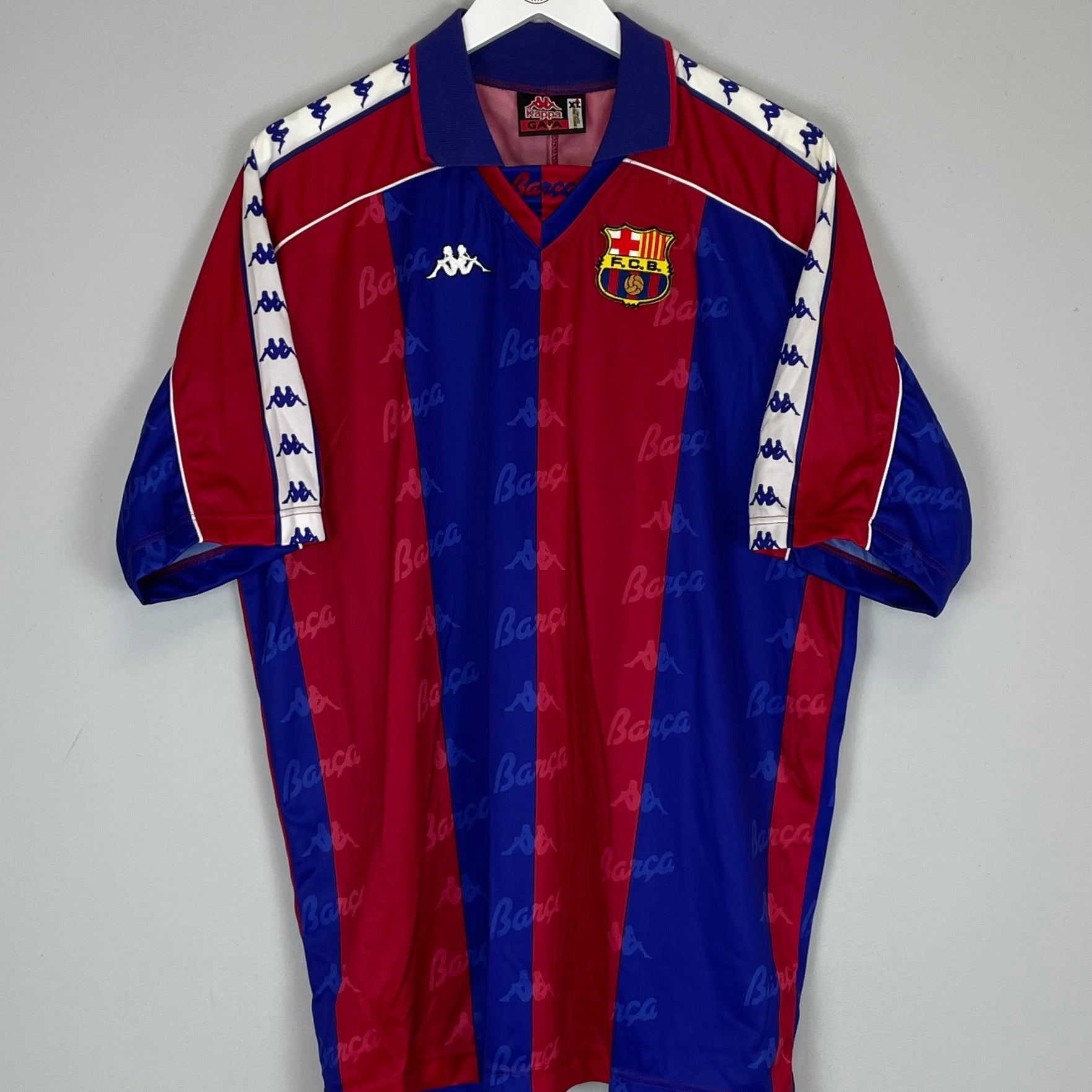 Shop 1992/95 BARCELONA HOME SHIRT (XL) KAPPA, classic football shirts, vintage football shirts & retro soccer jerseys at Cult Kits