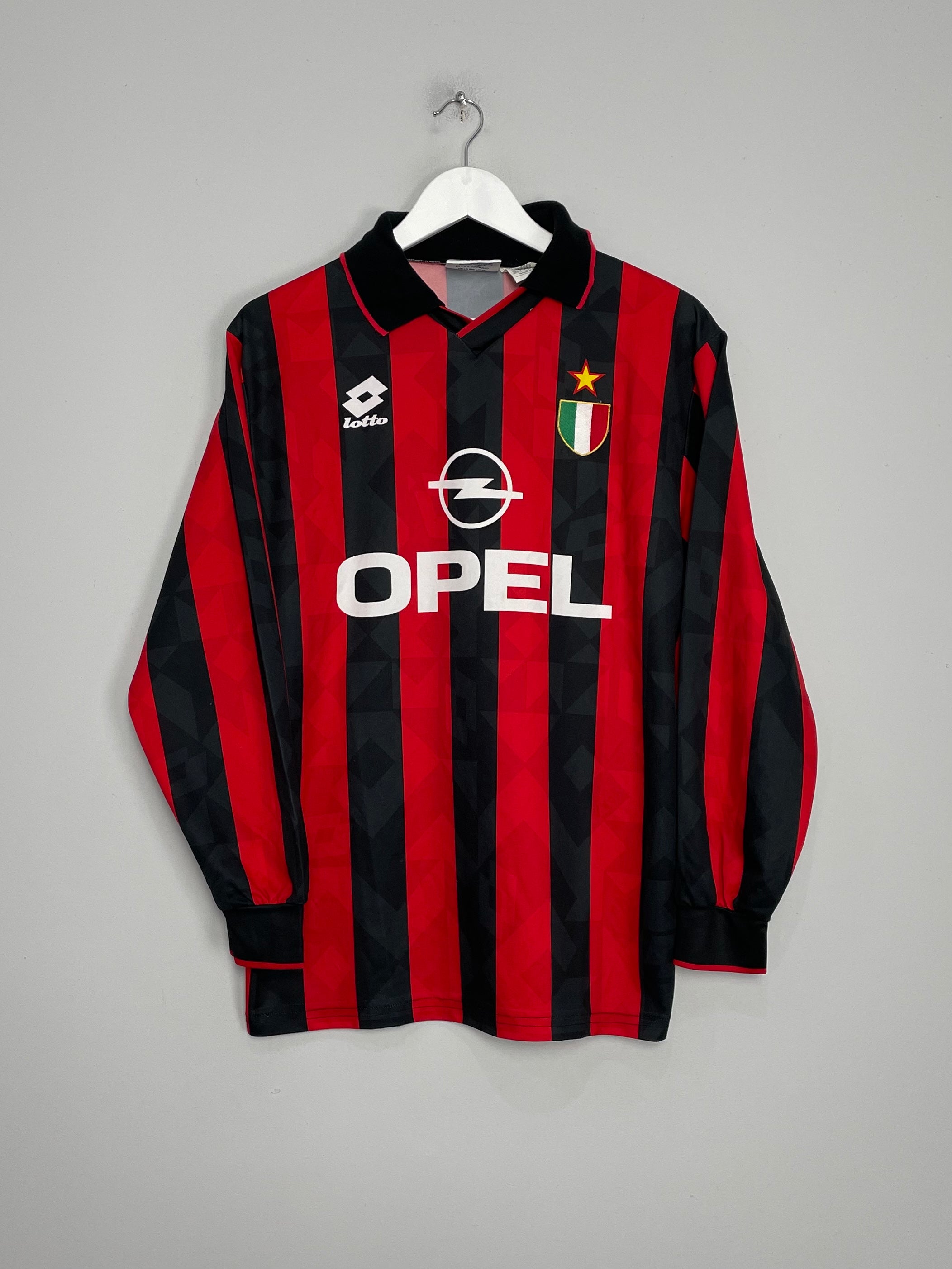 Shop 1994/95 AC MILAN L/S HOME SHIRT (M) LOTTO, classic football shirts, vintage football shirts & retro soccer jerseys at Cult Kits