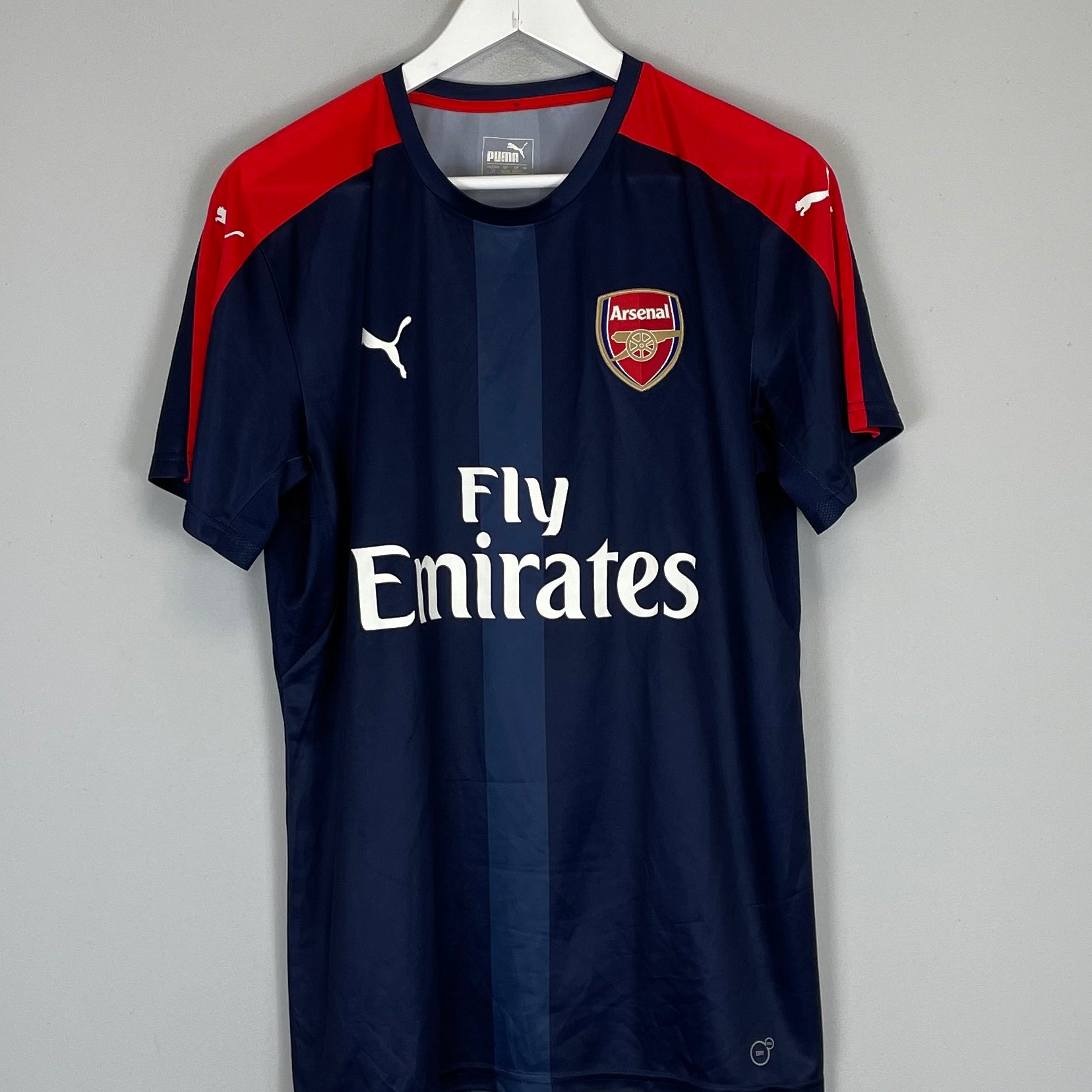 Shop 2016/17 ARSENAL TRAINING SHIRT (L) PUMA, classic football shirts, vintage football shirts & retro soccer jerseys at Cult Kits