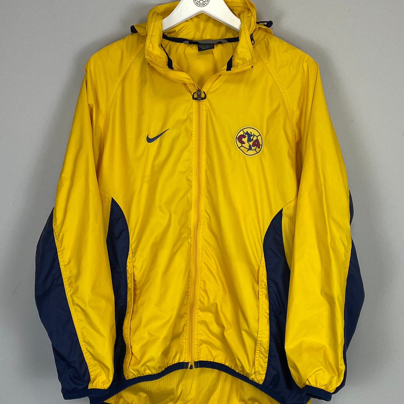 Shop 2001/02 CLUB AMERICA TRACK JACKET (S) NIKE, classic football shirts, vintage football shirts & retro soccer jerseys at Cult Kits