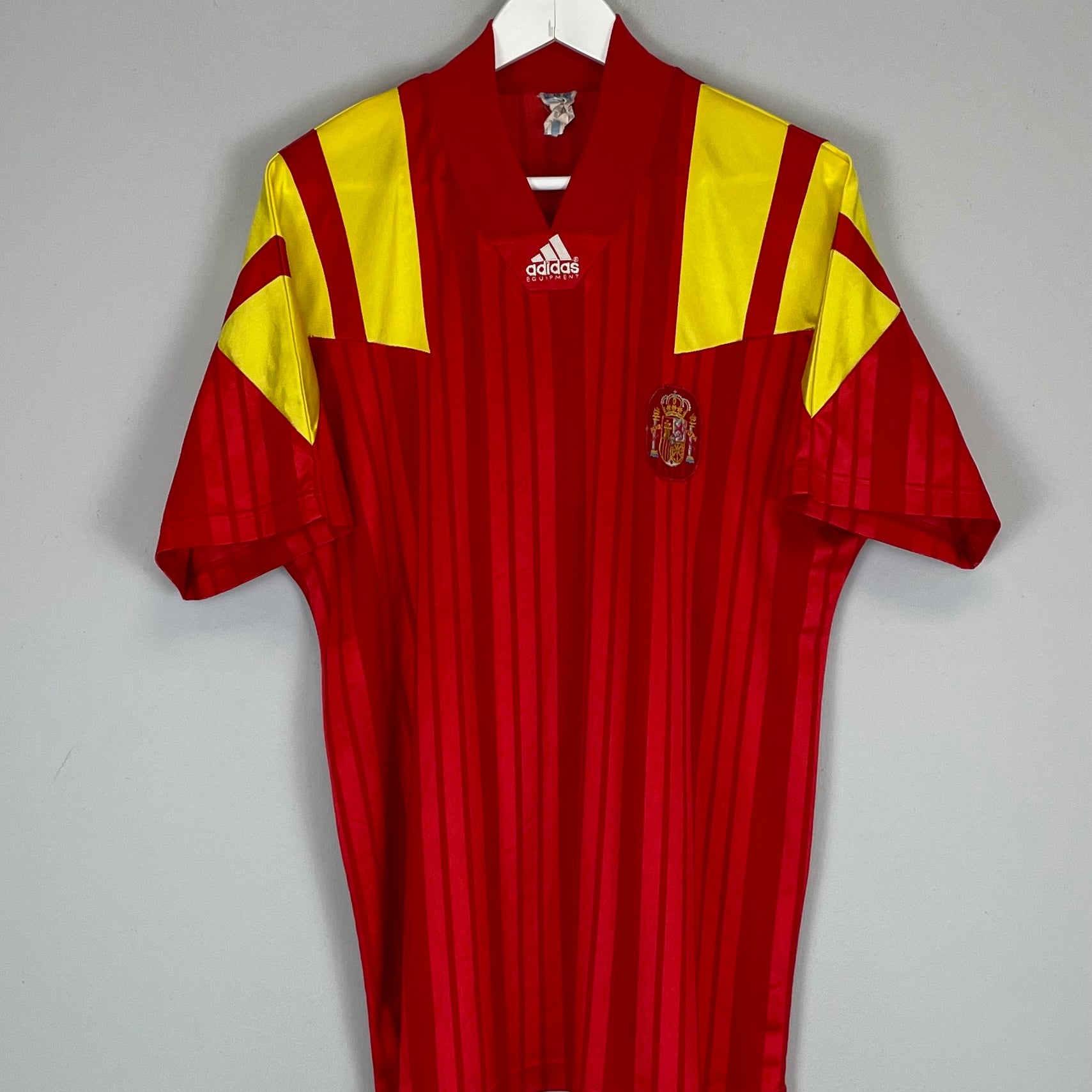 Shop 1992/94 SPAIN HOME SHIRT (L) ADIDAS, classic football shirts, vintage football shirts & retro soccer jerseys at Cult Kits