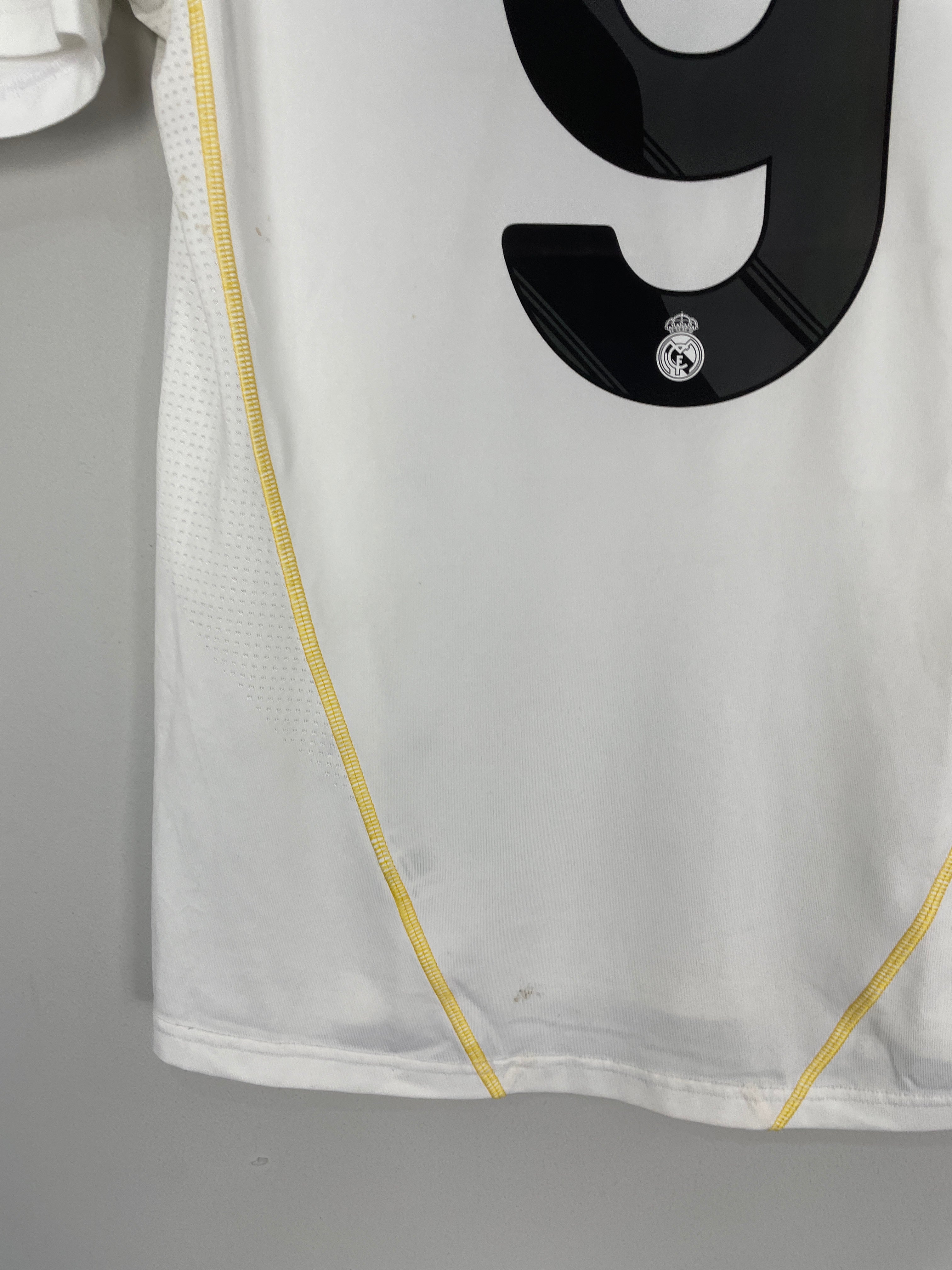 Shop 2009/10 REAL MADRID RONALDO #9 HOME SHIRT (S) ADIDAS, classic football shirts, vintage football shirts & retro soccer jerseys at Cult Kits
