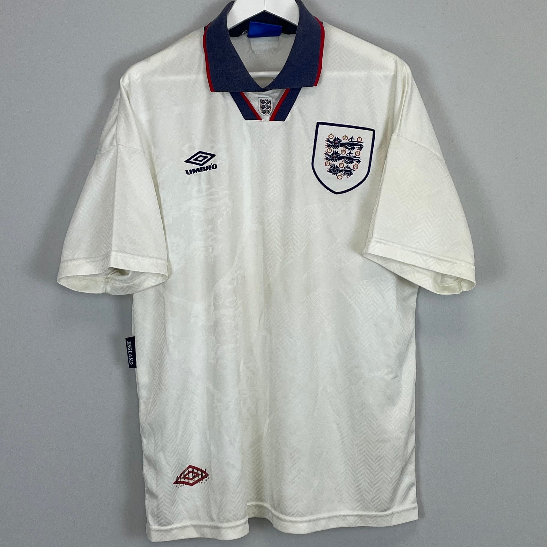 Shop 1993/95 ENGLAND HOME SHIRT (XL) UMBRO, classic football shirts, vintage football shirts & retro soccer jerseys at Cult Kits