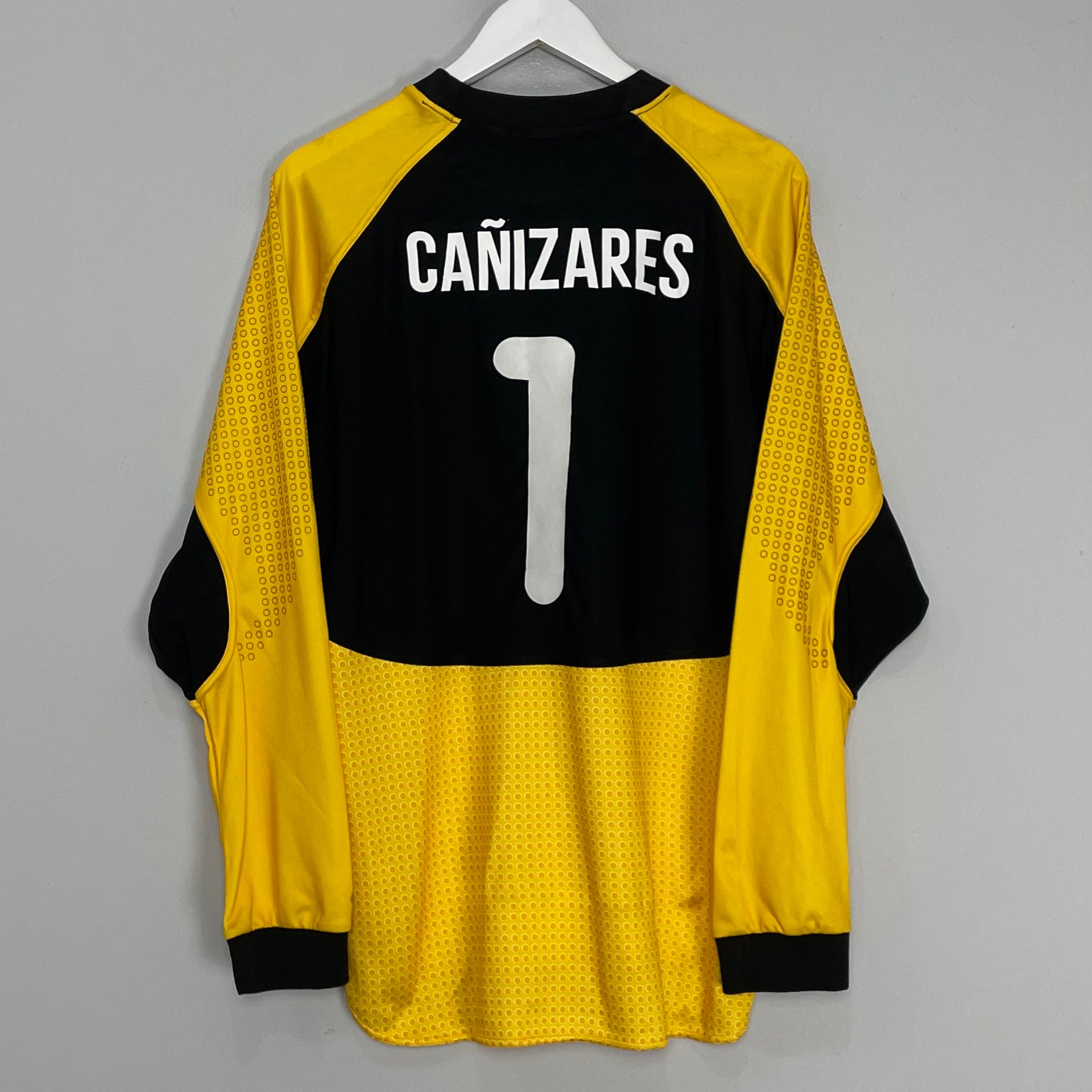 Shop 2000/01 VALENCIA CANIZARES #1 GK SHIRT (L) NIKE, classic football shirts, vintage football shirts & retro soccer jerseys at Cult Kits