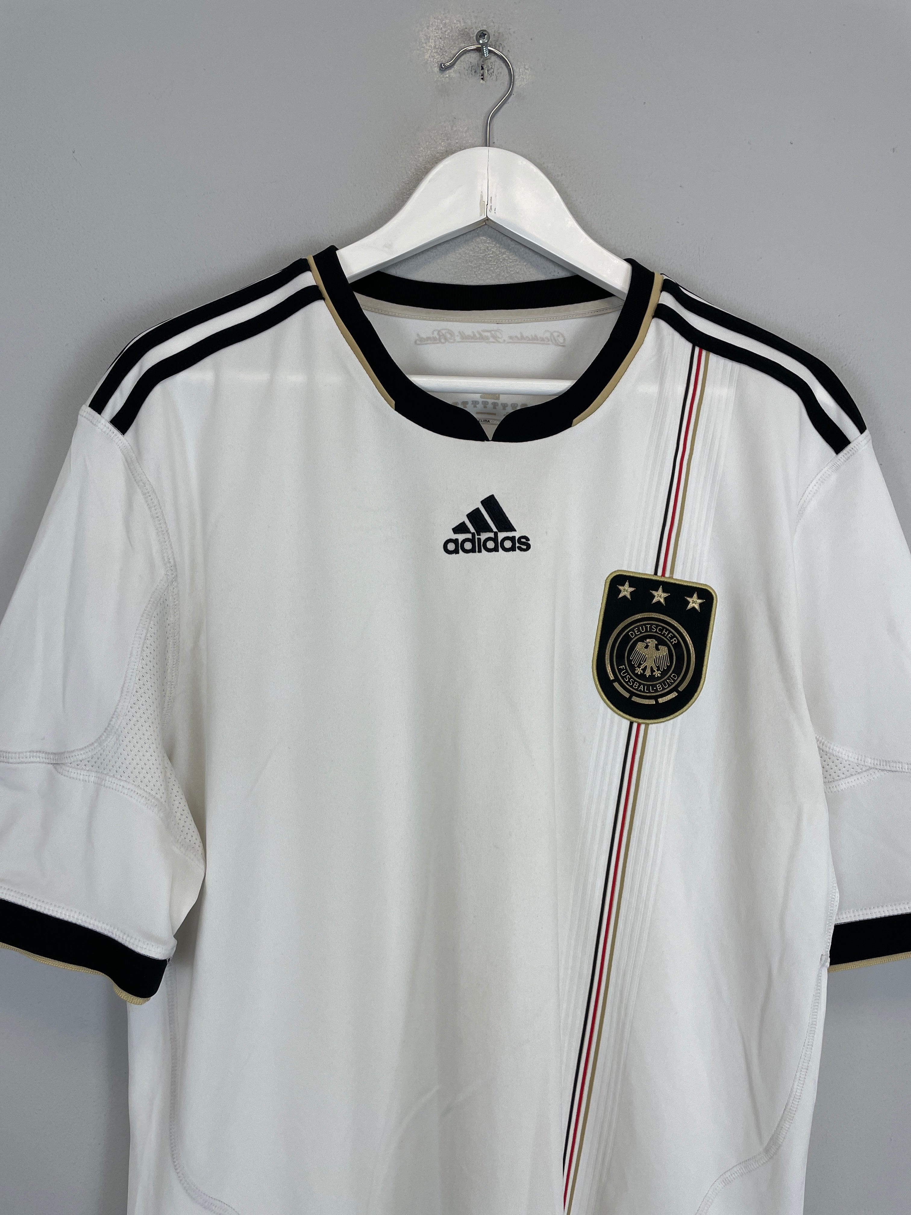 Shop 2010/11 GERMANY HOME SHIRT (XL) ADIDAS, classic football shirts, vintage football shirts & retro soccer jerseys at Cult Kits