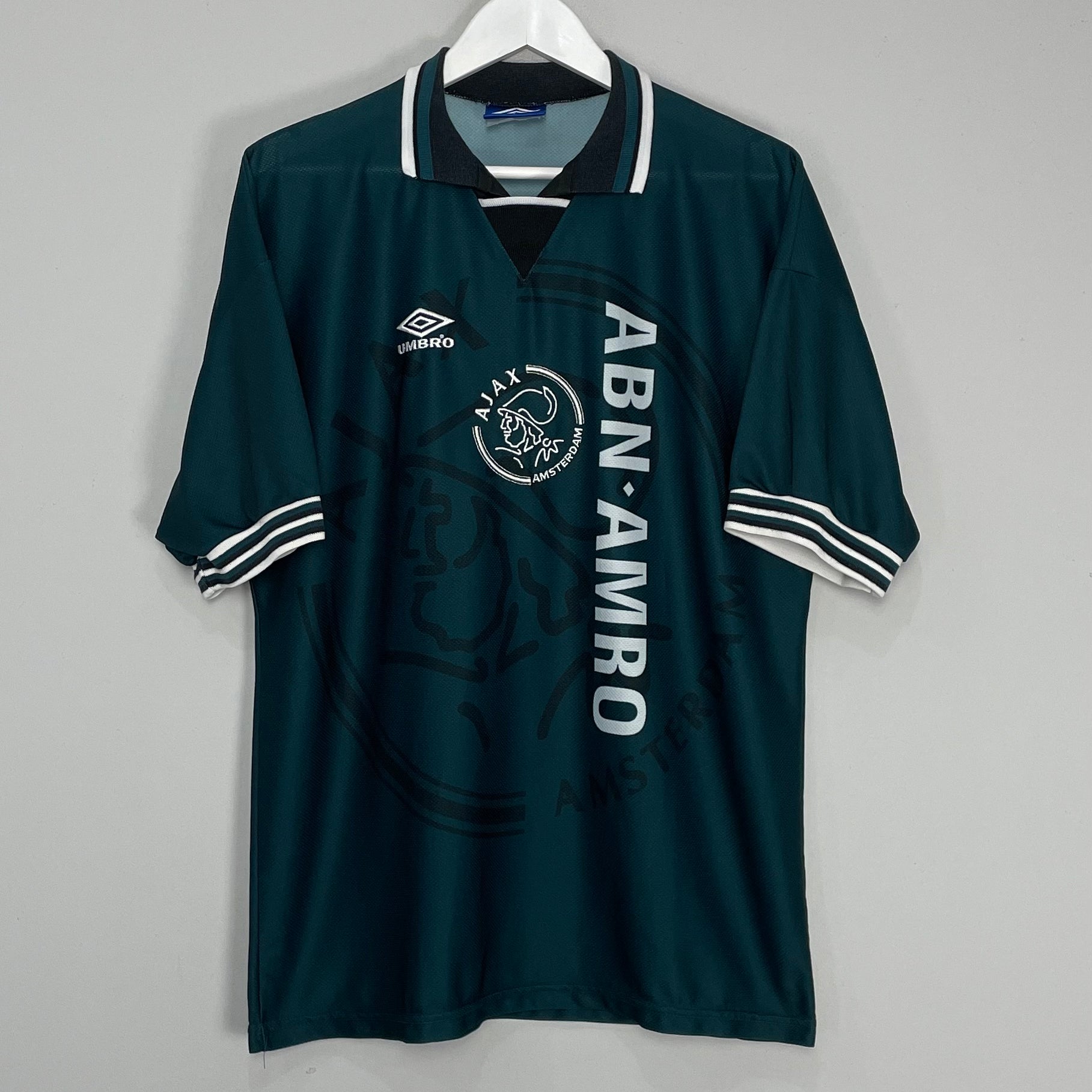 Shop 1995/96 AJAX AWAY SHIRT (L) UMBRO, classic football shirts, vintage football shirts & retro soccer jerseys at Cult Kits