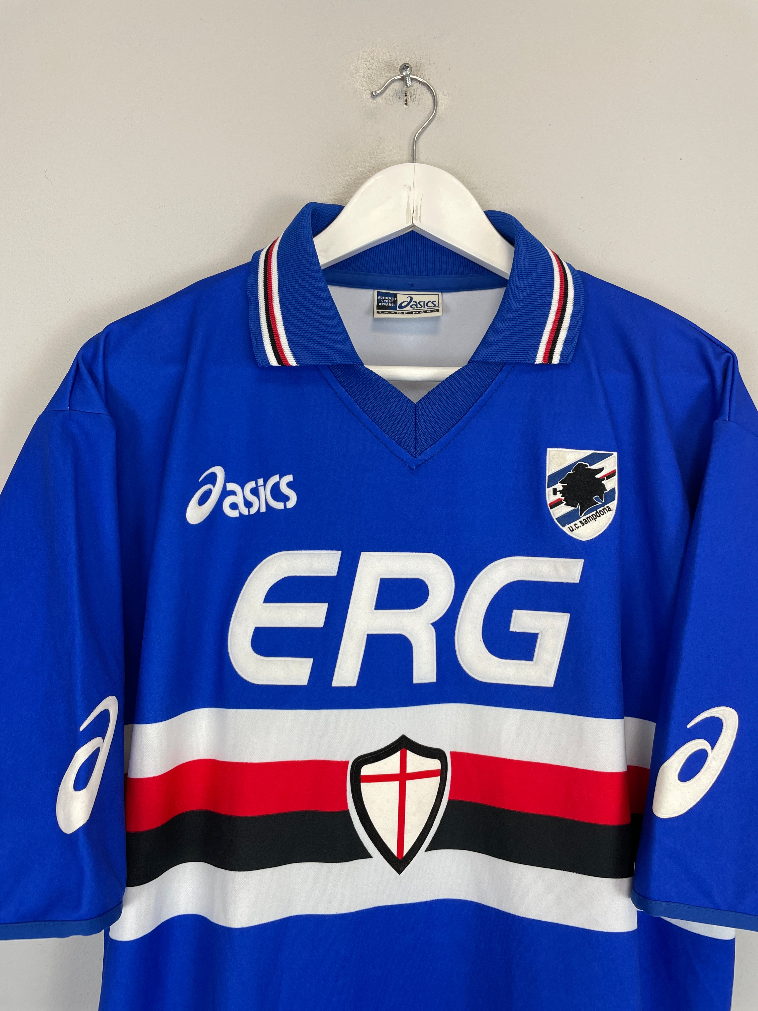 Shop 2003/04 SAMPDORIA HOME SHIRT (XL) ASICS, classic football shirts, vintage football shirts & retro soccer jerseys at Cult Kits