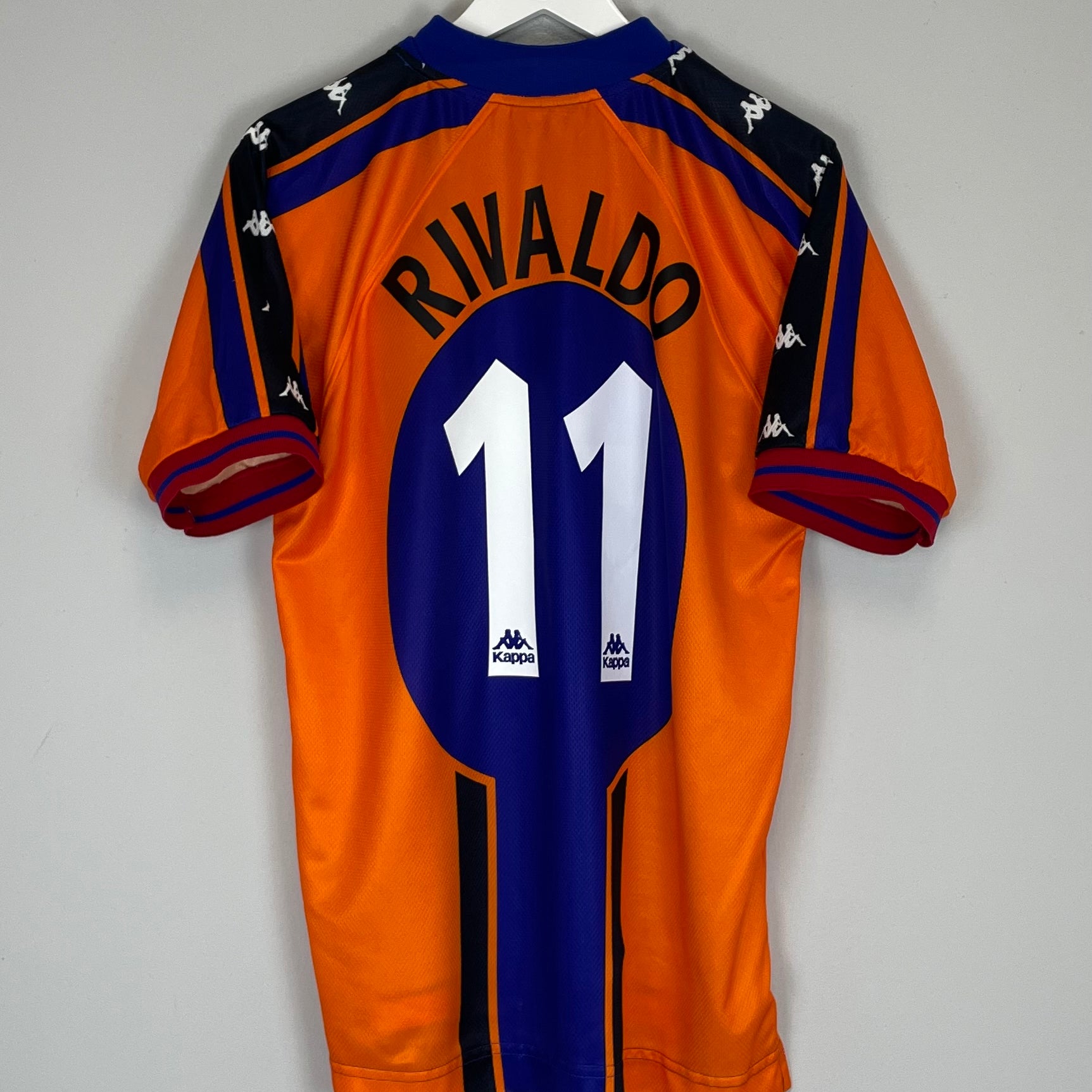 Shop 1997/98 BARCELONA RIVALDO #11 AWAY SHIRT (M) KAPPA, classic football shirts, vintage football shirts & retro soccer jerseys at Cult Kits