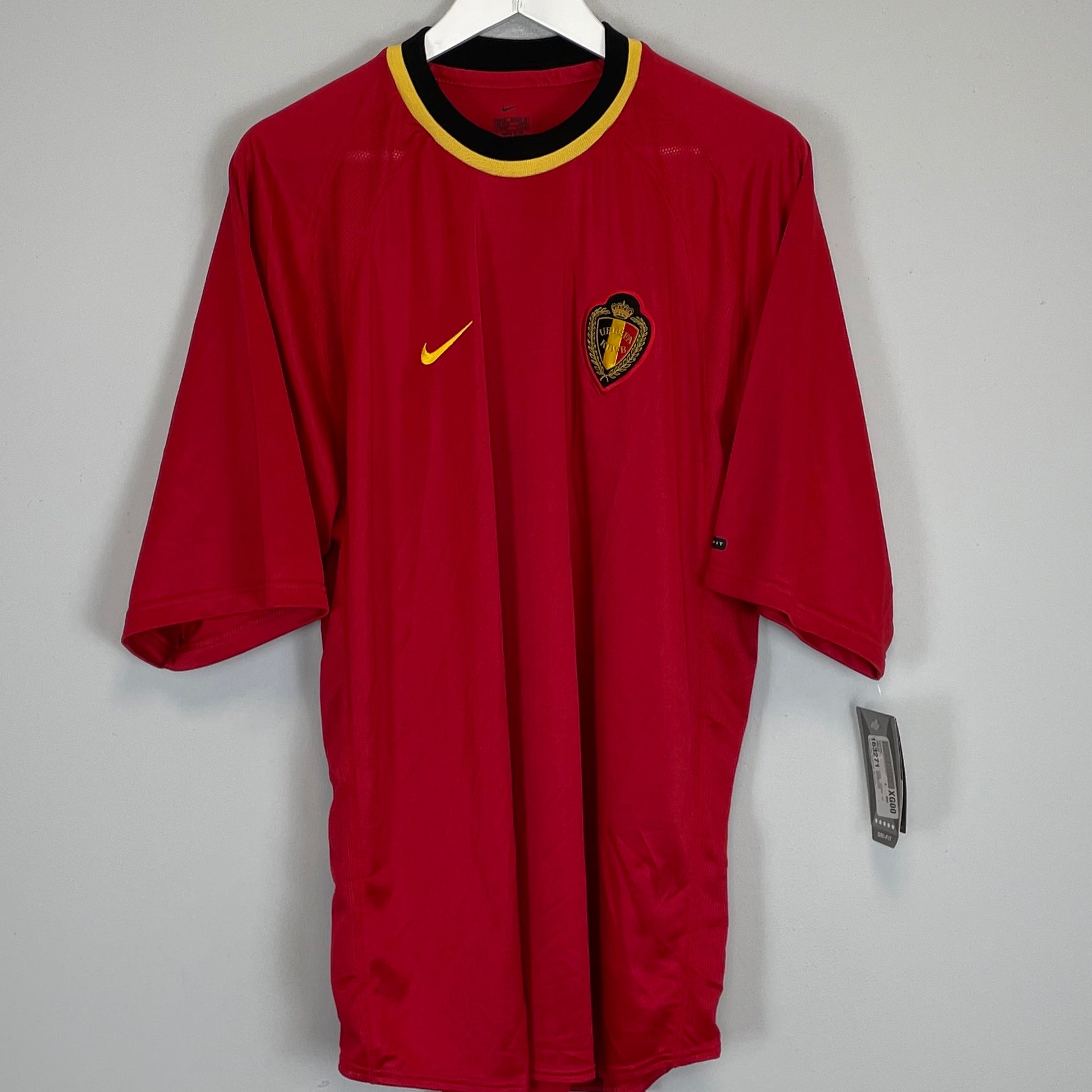 Shop 2000/02 BELGIUM *BNWT* HOME SHIRT (XL) NIKE, classic football shirts, vintage football shirts & retro soccer jerseys at Cult Kits