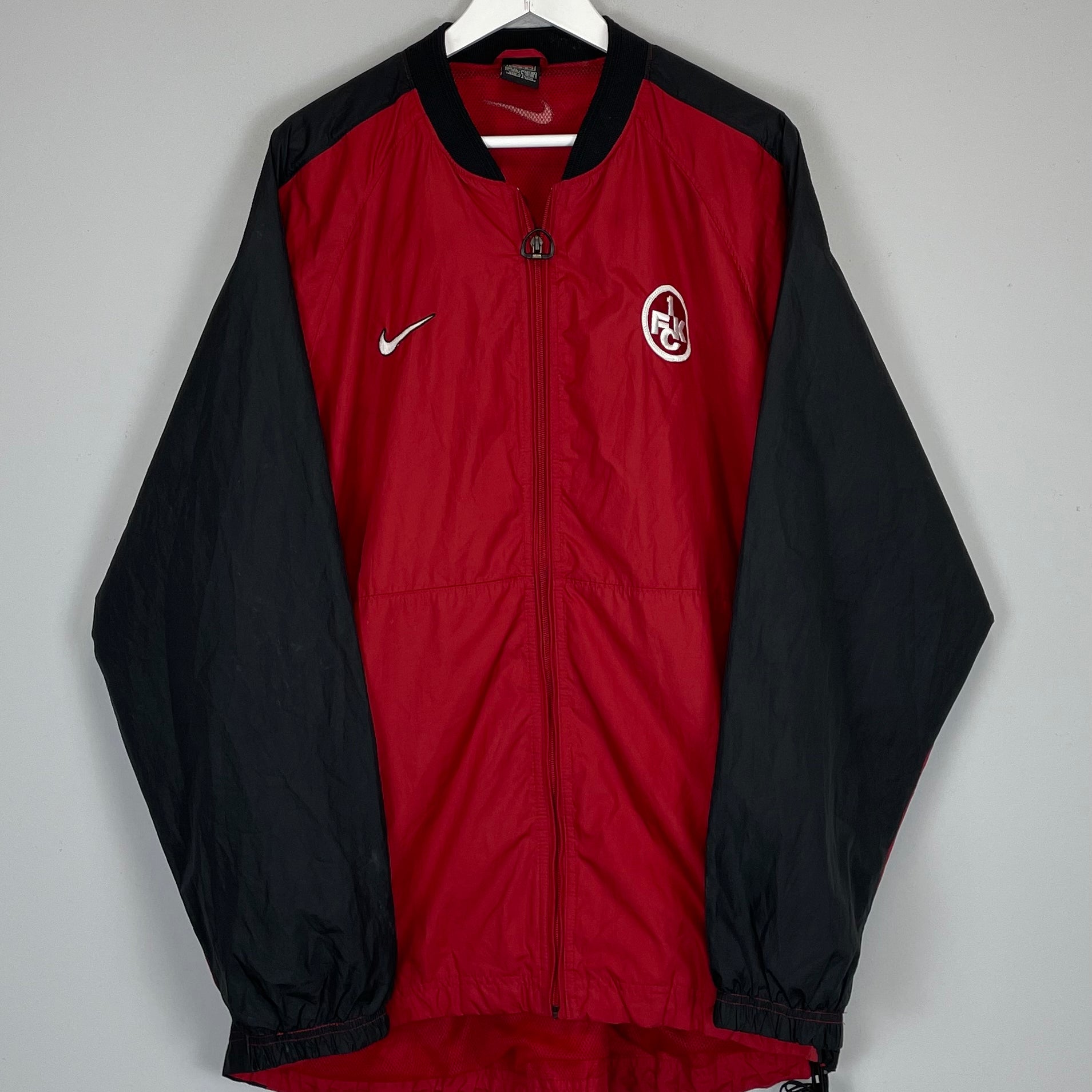 Shop 2000/01 KAISERSLAUTERN TRACK JACKET (XL) NIKE, classic football shirts, vintage football shirts & retro soccer jerseys at Cult Kits