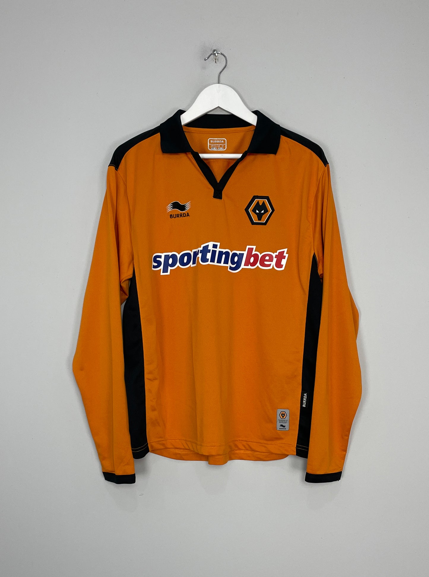 Image of the Wolves shirt from the 2010/11 season