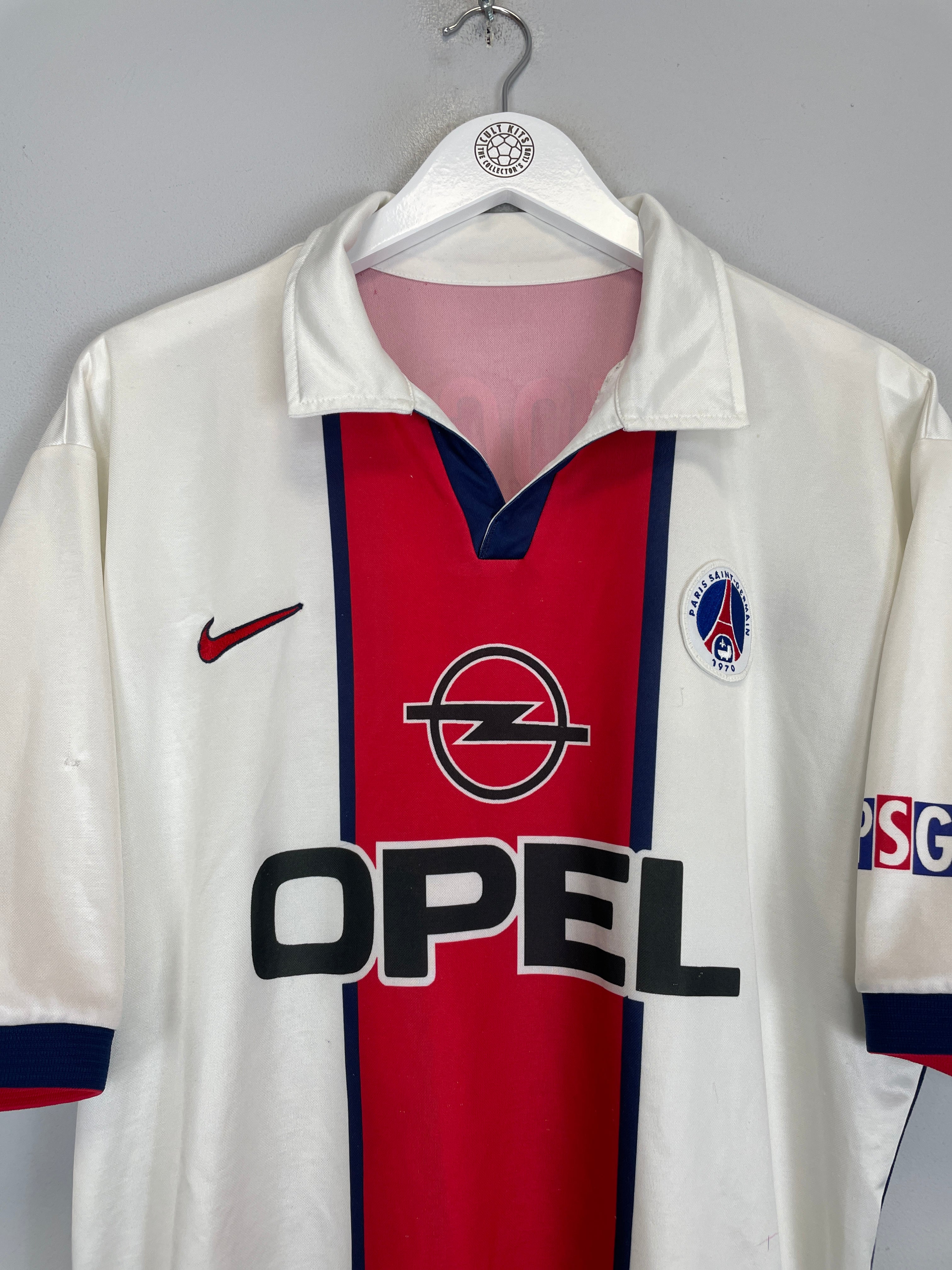 Shop 1997/98 PSG OKOCHA #10 AWAY SHIRT (XL) NIKE, classic football shirts, vintage football shirts & retro soccer jerseys at Cult Kits