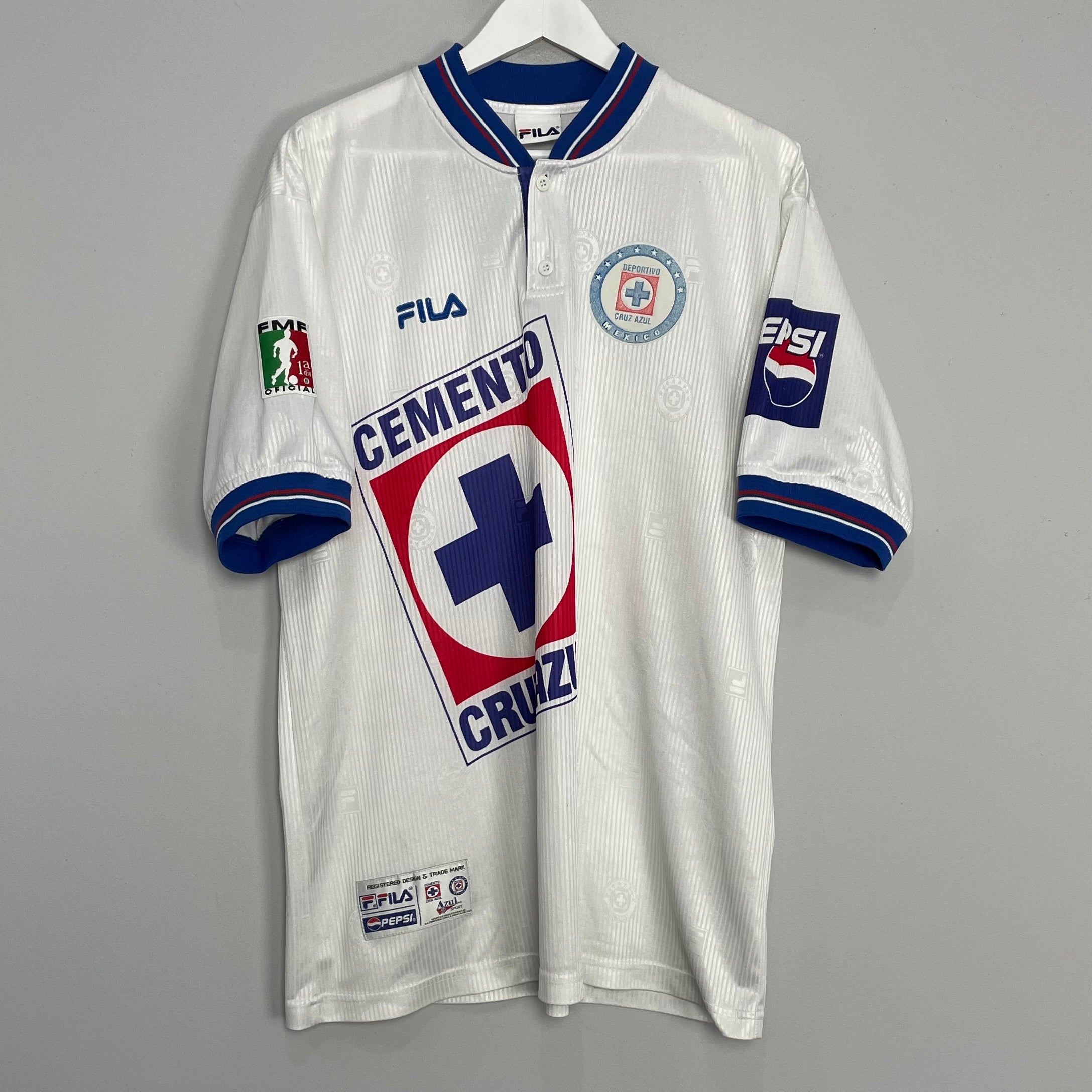 Shop 1999/00 CRUZ AZUL AWAY SHIRT (XL) FILA, classic football shirts, vintage football shirts & retro soccer jerseys at Cult Kits