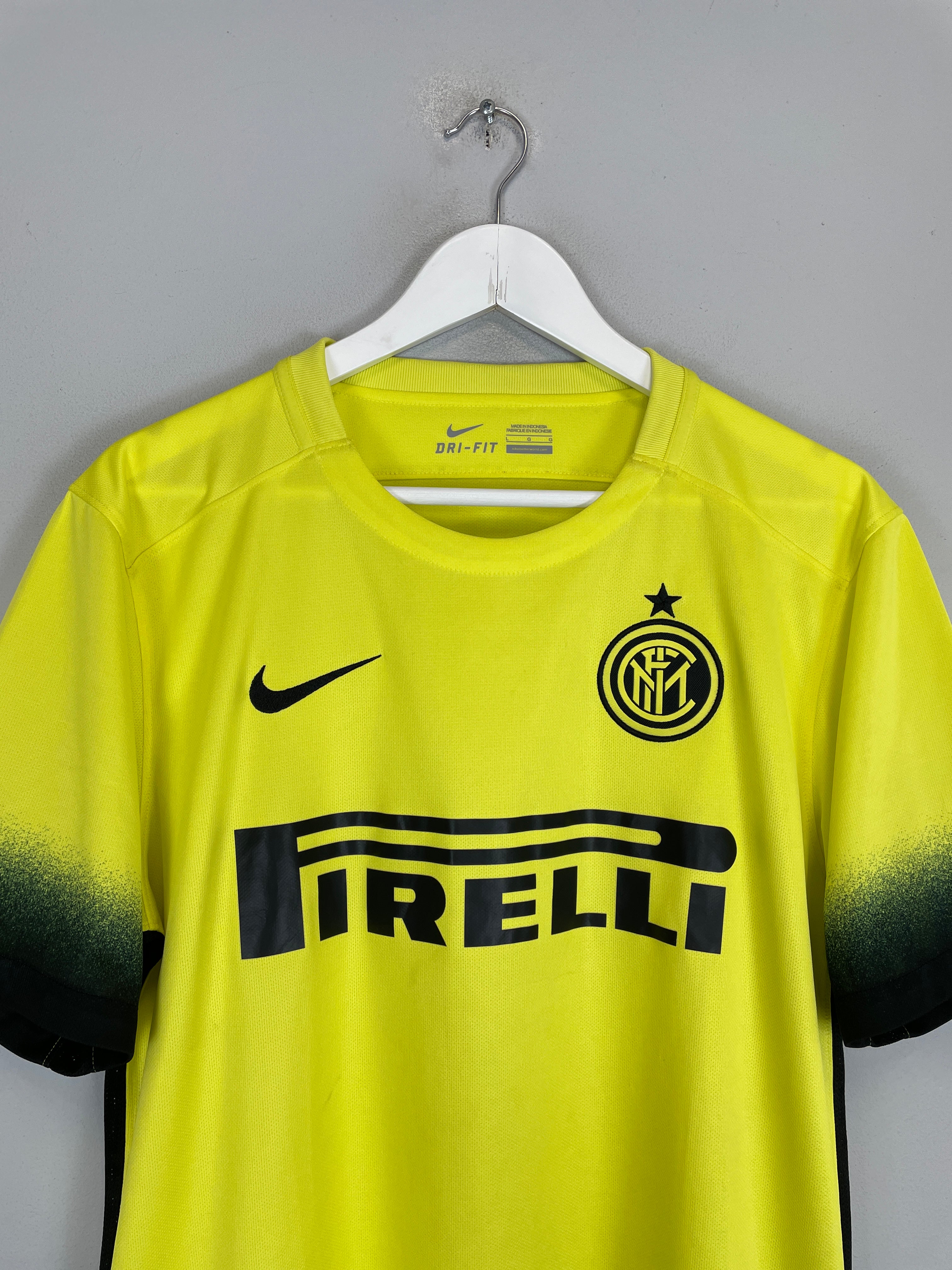 Shop 2015/16 INTER MILAN THIRD SHIRT (L) NIKE, classic football shirts, vintage football shirts & retro soccer jerseys at Cult Kits
