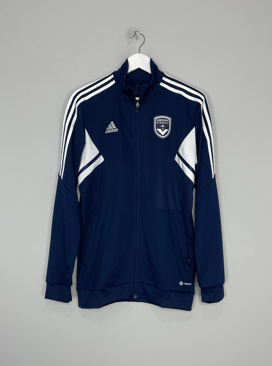 Image of the Bordeaux jacket from the 2021/22 season