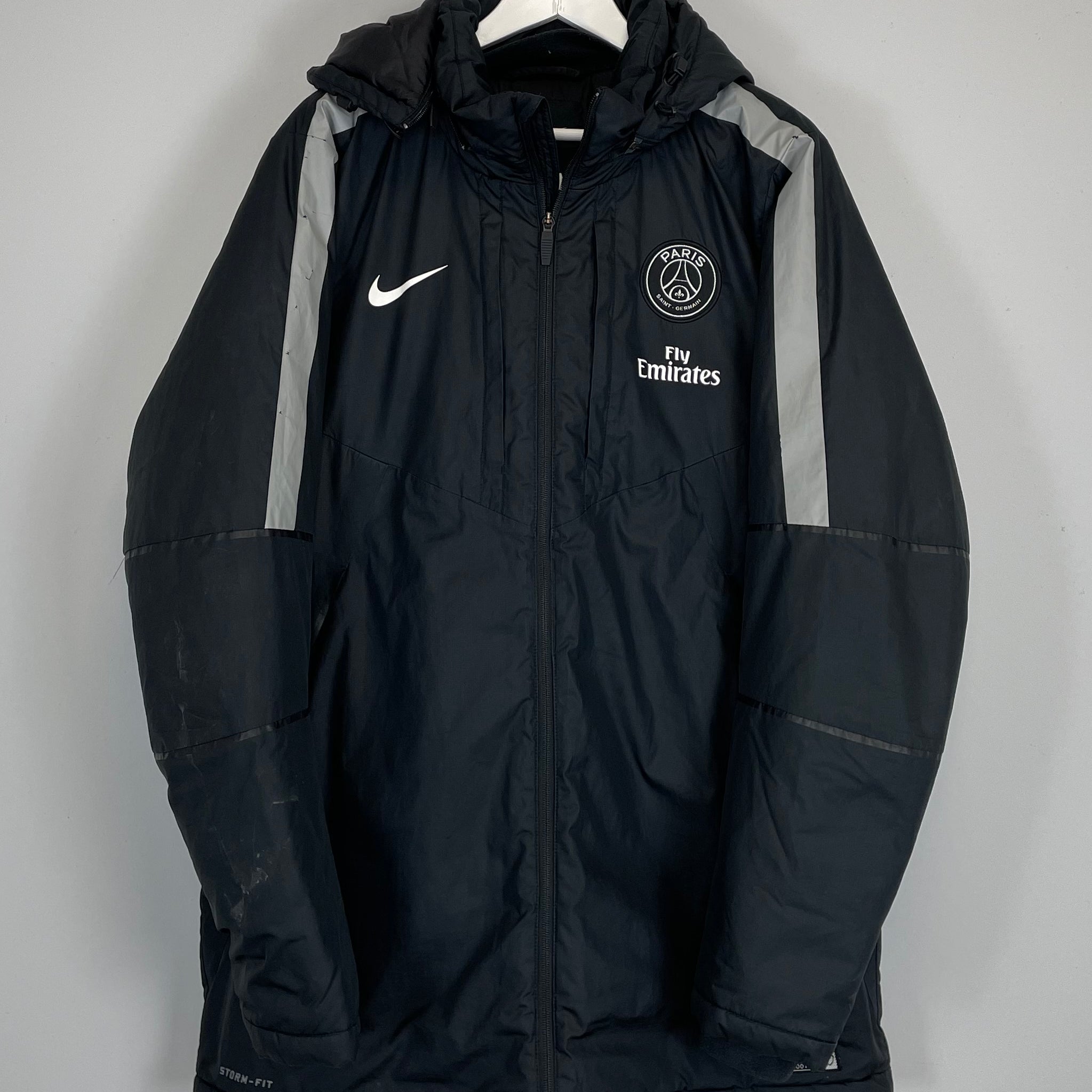 Shop 2014/15 PSG BENCHCOAT (XL) NIKE, classic football shirts, vintage football shirts & retro soccer jerseys at Cult Kits