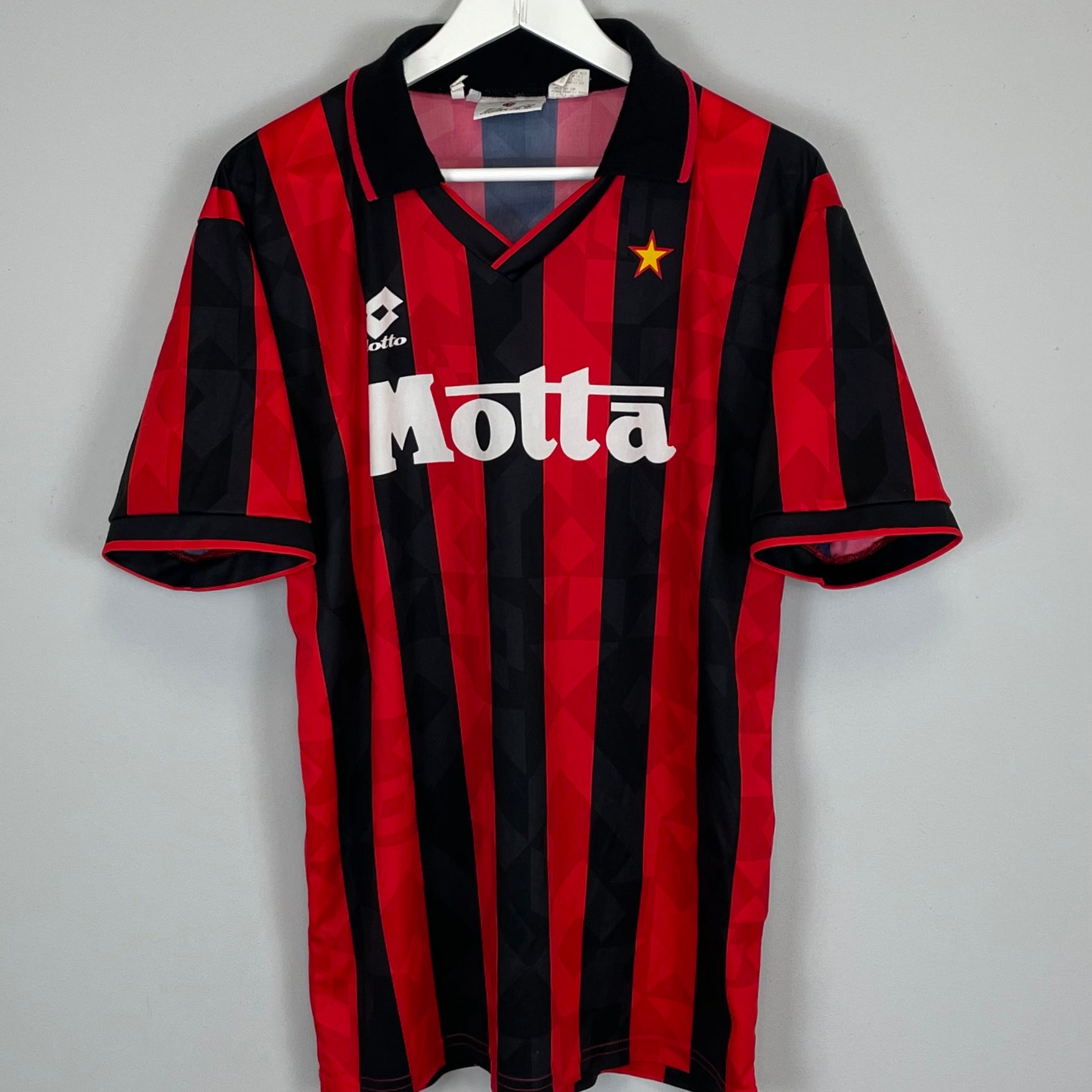 Shop 1993/94 AC MILAN HOME SHIRT (M) LOTTO, classic football shirts, vintage football shirts & retro soccer jerseys at Cult Kits
