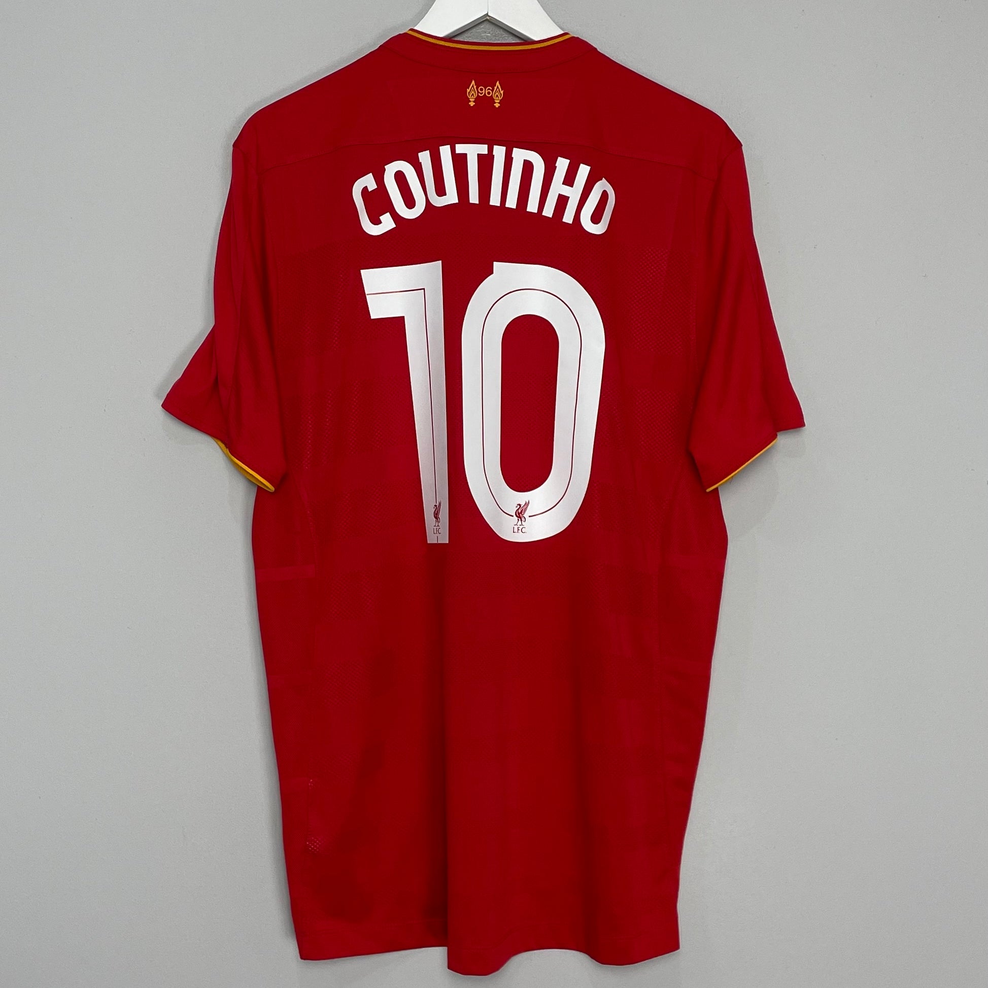 Shop 2016/17 LIVERPOOL COUTINHO #10 HOME SHIRT (XL) NEW BALANCE, classic football shirts, vintage football shirts & retro soccer jerseys at Cult Kits