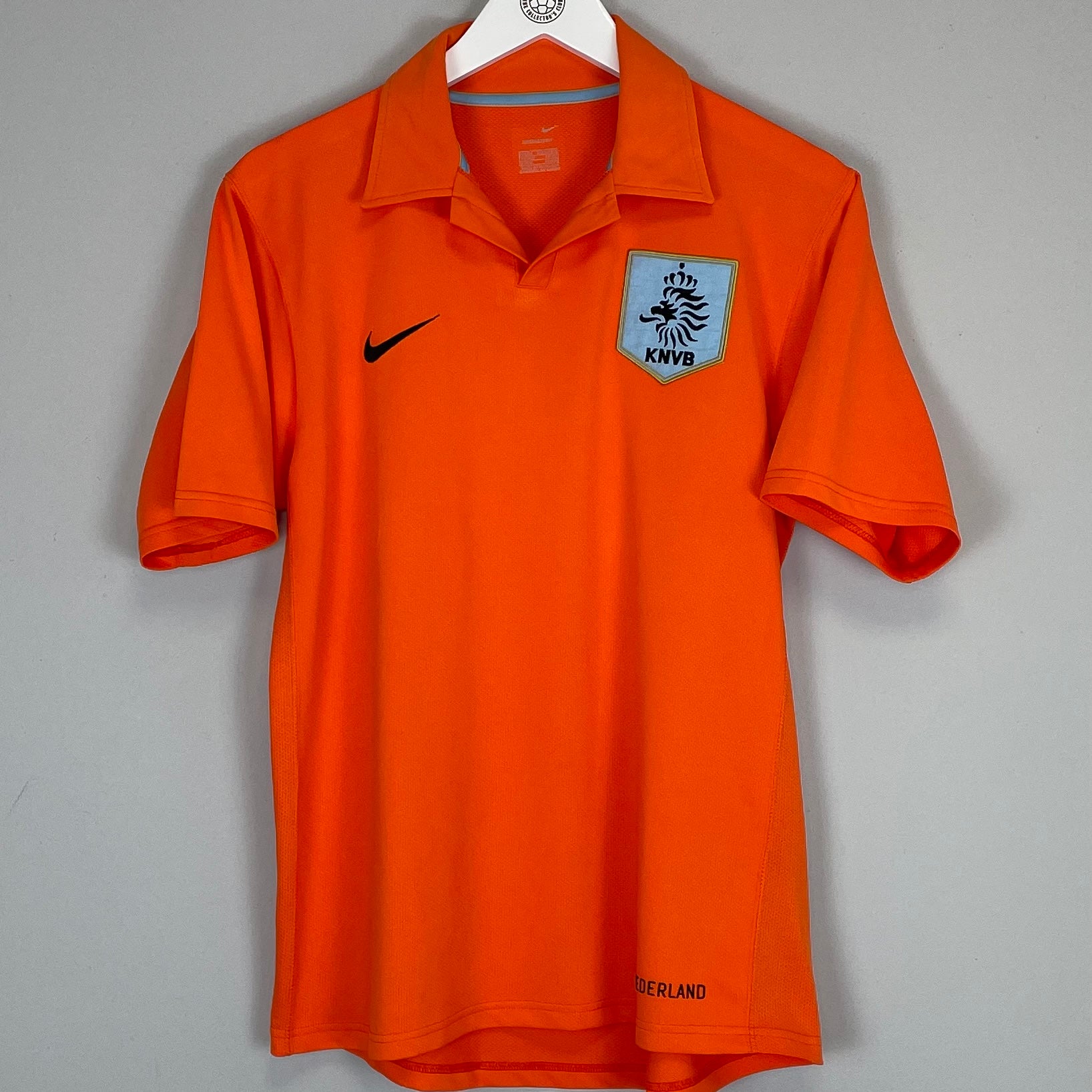 Shop 2006/07 NETHERLANDS HOME SHIRT (M) NIKE, classic football shirts, vintage football shirts & retro soccer jerseys at Cult Kits