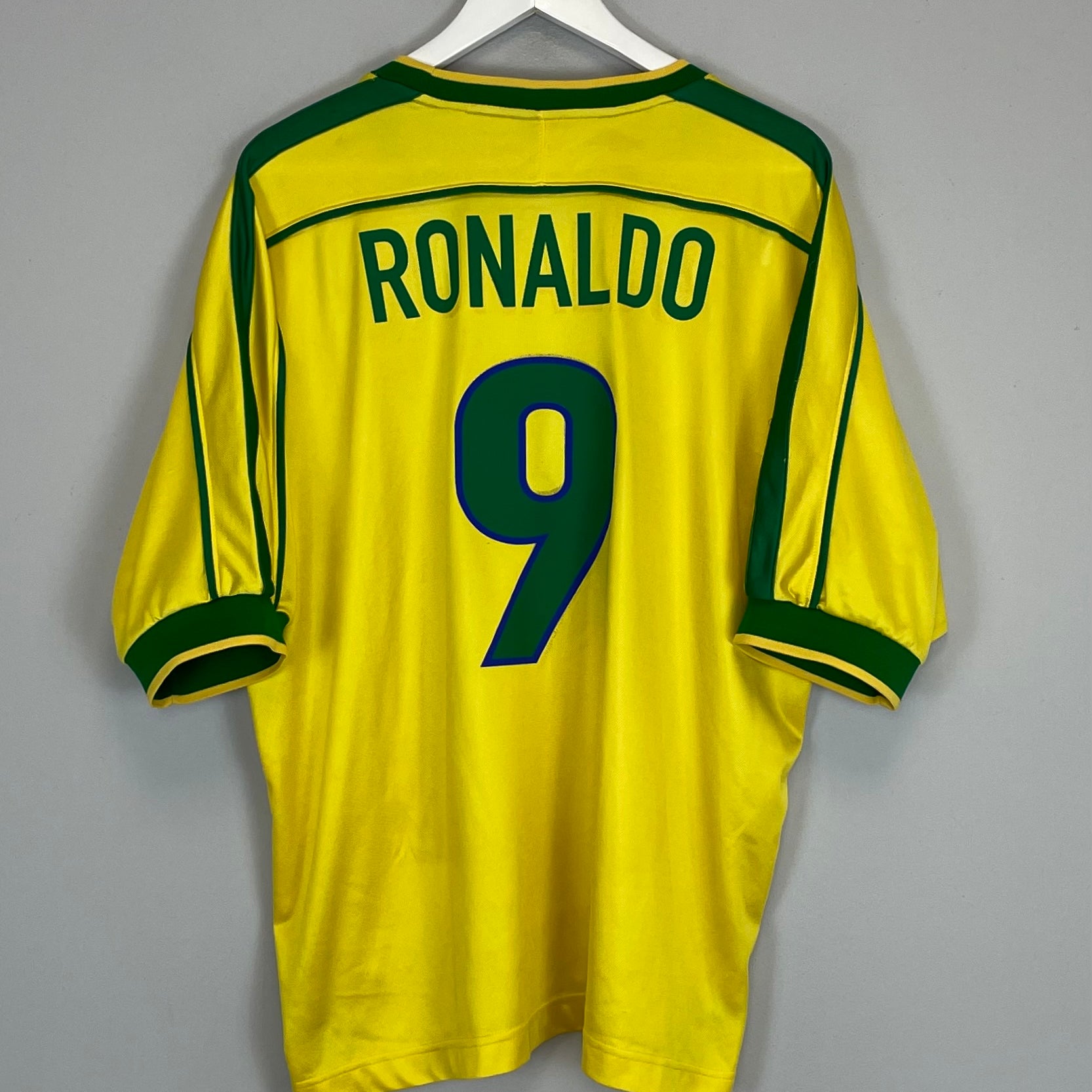 Shop 1998/00 BRAZIL RONALDO #9 HOME SHIRT (XL) NIKE, classic football shirts, vintage football shirts & retro soccer jerseys at Cult Kits