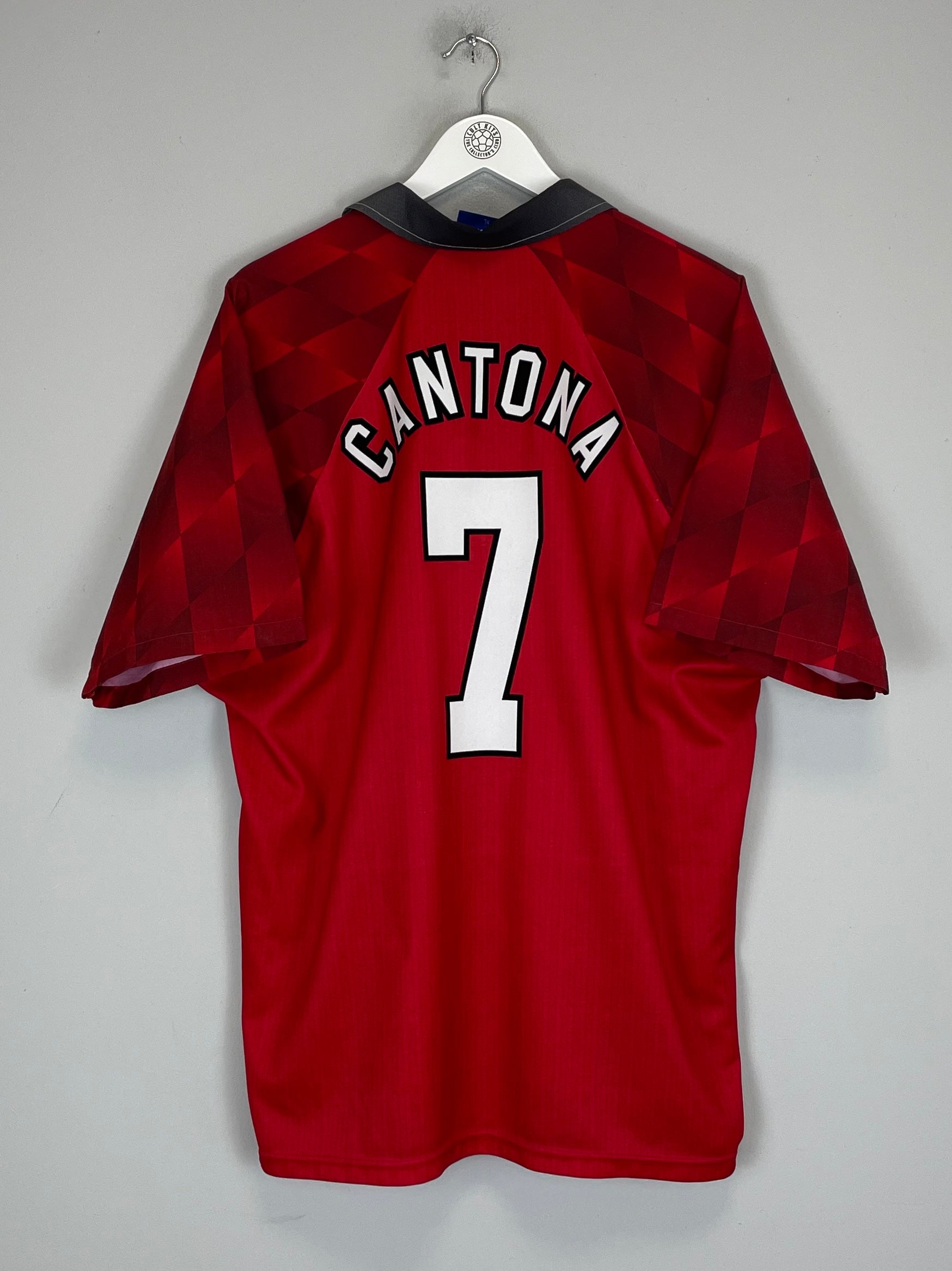 Shop 1996/98 MANCHESTER UNITED CANTONA #7 HOME SHIRT (XL) UMBRO, classic football shirts, vintage football shirts & retro soccer jerseys at Cult Kits