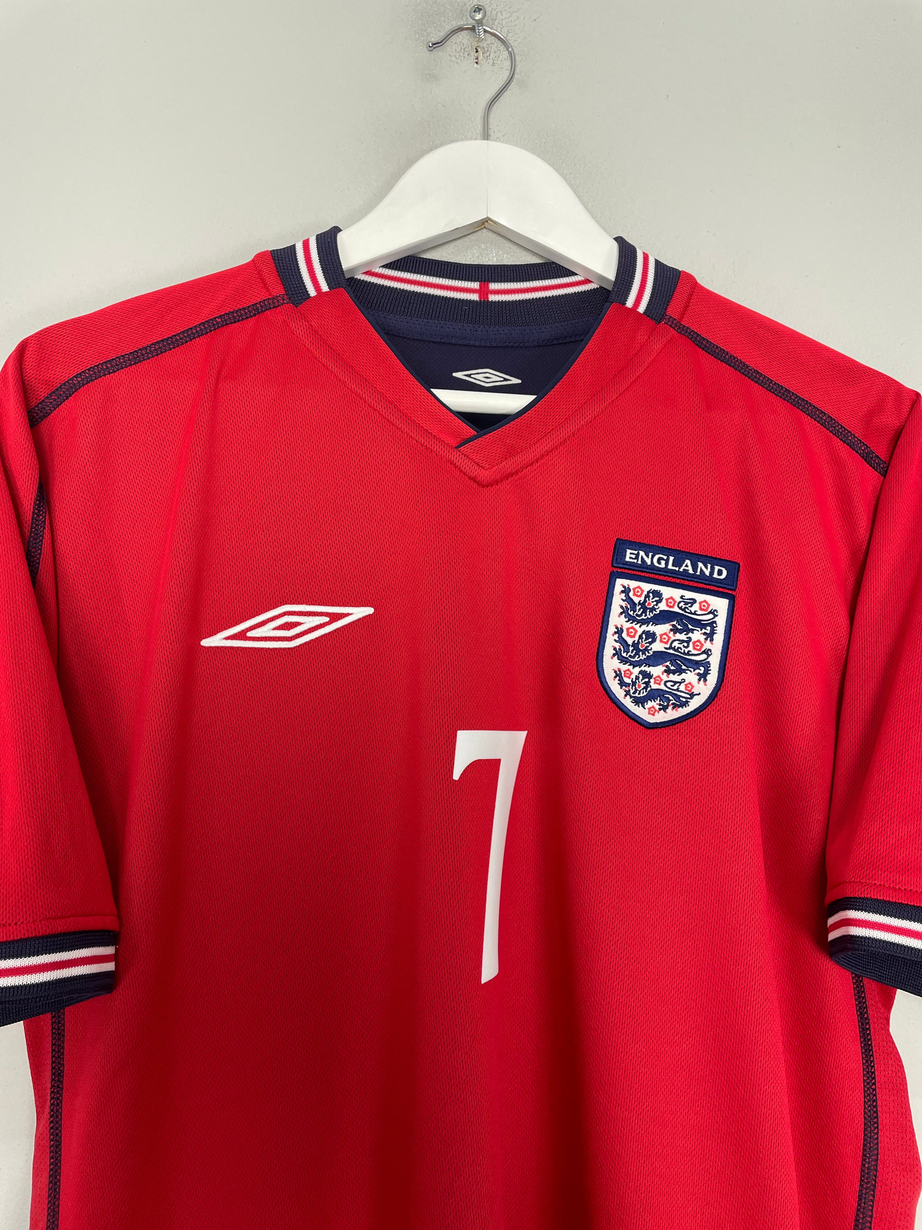 Shop 2002/04 ENGLAND BECKHAM #7 AWAY SHIRT (M) UMBRO, classic football shirts, vintage football shirts & retro soccer jerseys at Cult Kits