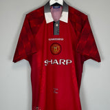 Shop 1996/98 MANCHESTER UNITED CANTONA #7 HOME SHIRT (XL) UMBRO, classic football shirts, vintage football shirts & retro soccer jerseys at Cult Kits