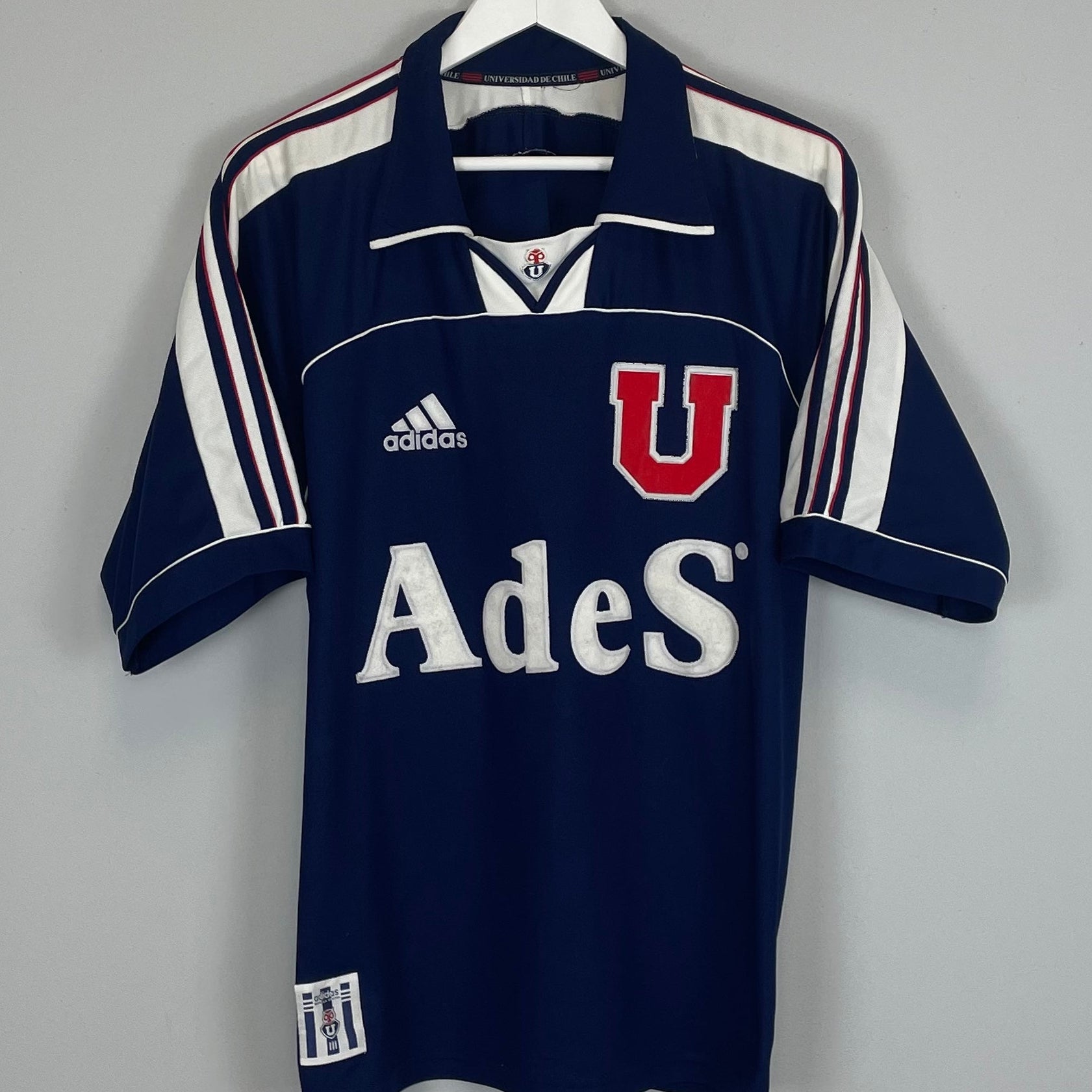 Shop 2000/01 UNIVERSIDAD DE CHILE HOME SHIRT (XL) ADIDAS, classic football shirts, vintage football shirts & retro soccer jerseys at Cult Kits