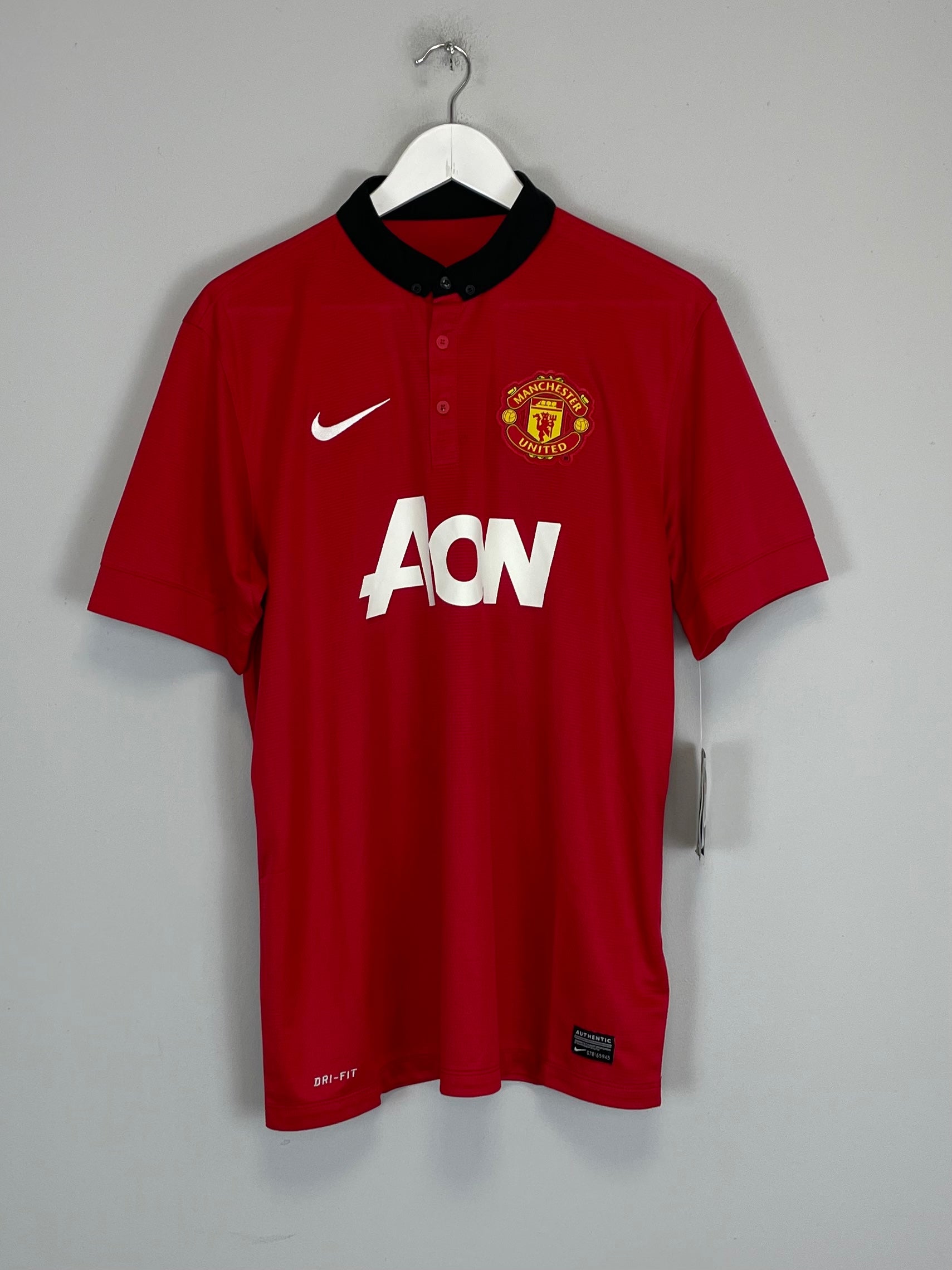 Shop 2013/14 MANCHESTER UNITED V.PERSIE #20 *BNWT* HOME SHIRT (L) NIKE, classic football shirts, vintage football shirts & retro soccer jerseys at Cult Kits