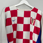 Shop 2002/04 CROATIA HOME SHIRT (XL) NIKE, classic football shirts, vintage football shirts & retro soccer jerseys at Cult Kits