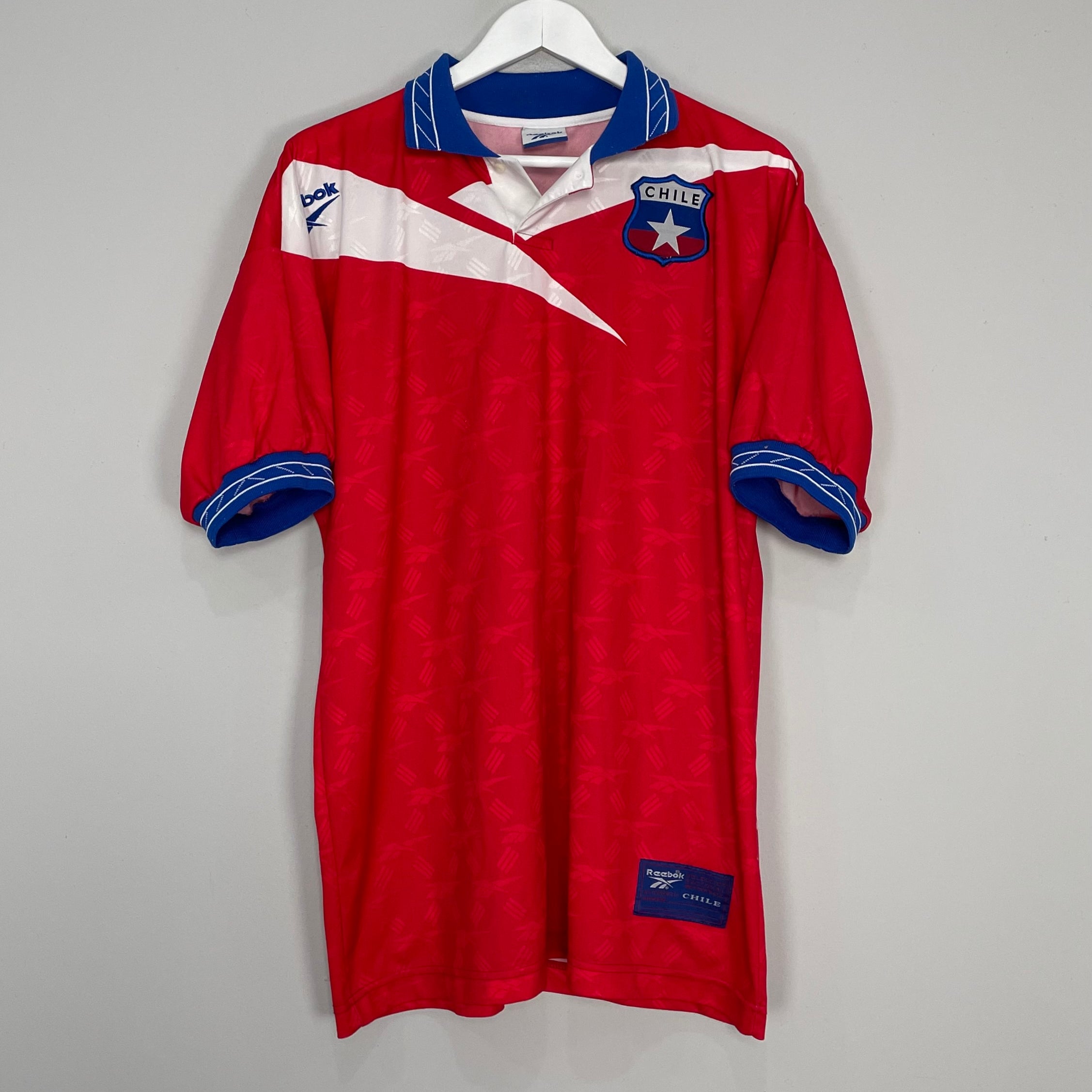 Shop 1997/99 CHILE HOME SHIRT (XL) REEBOK, classic football shirts, vintage football shirts & retro soccer jerseys at Cult Kits