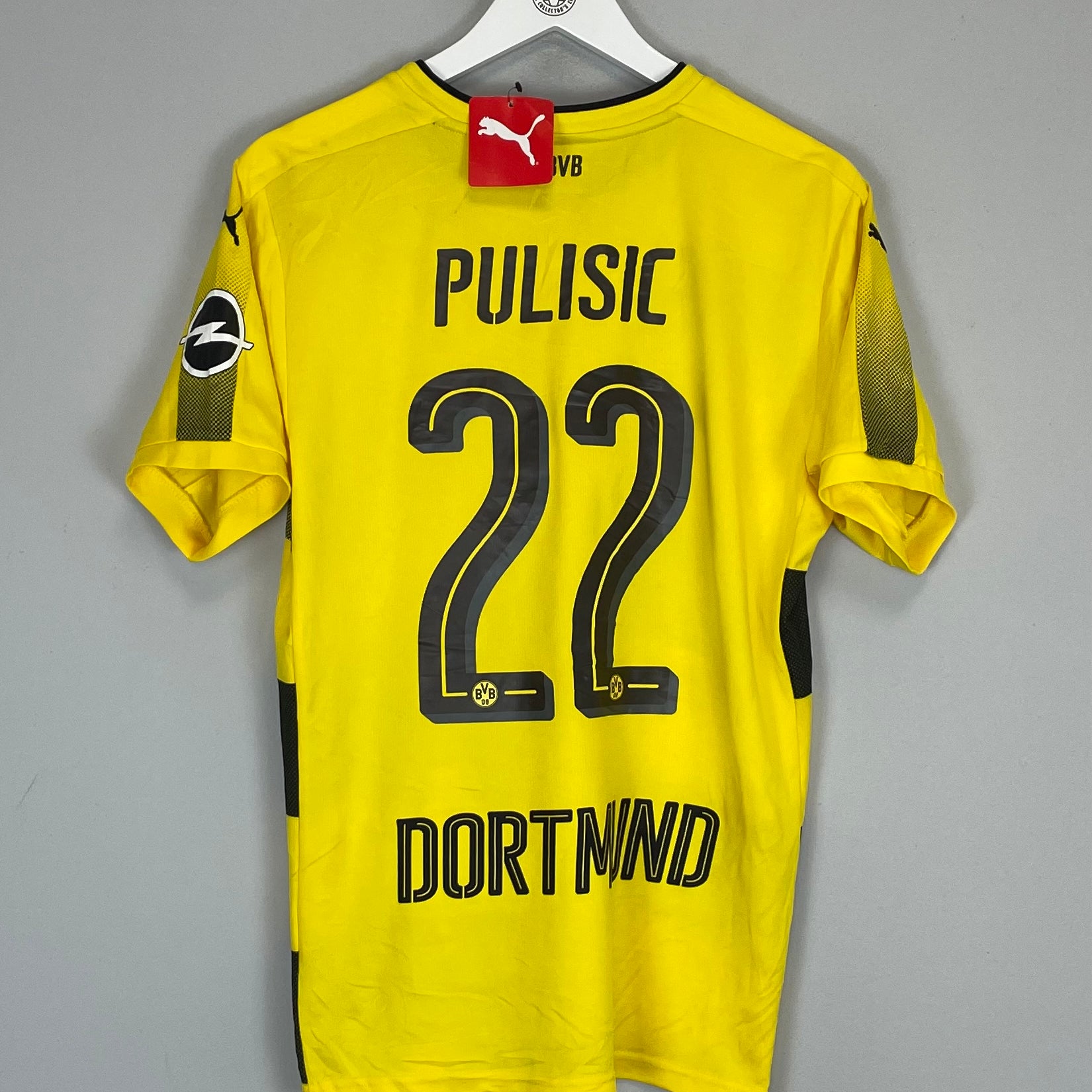 Shop 2017/18 DORTMUND PULISIC #22 *BNWT* HOME SHIRT (M) PUMA, classic football shirts, vintage football shirts & retro soccer jerseys at Cult Kits