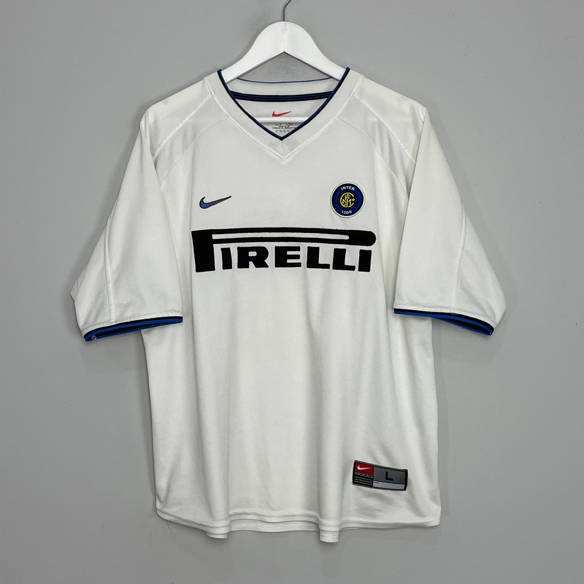 Shop 1999/00 INTER MILAN AWAY SHIRT (L) NIKE, classic football shirts, vintage football shirts & retro soccer jerseys at Cult Kits