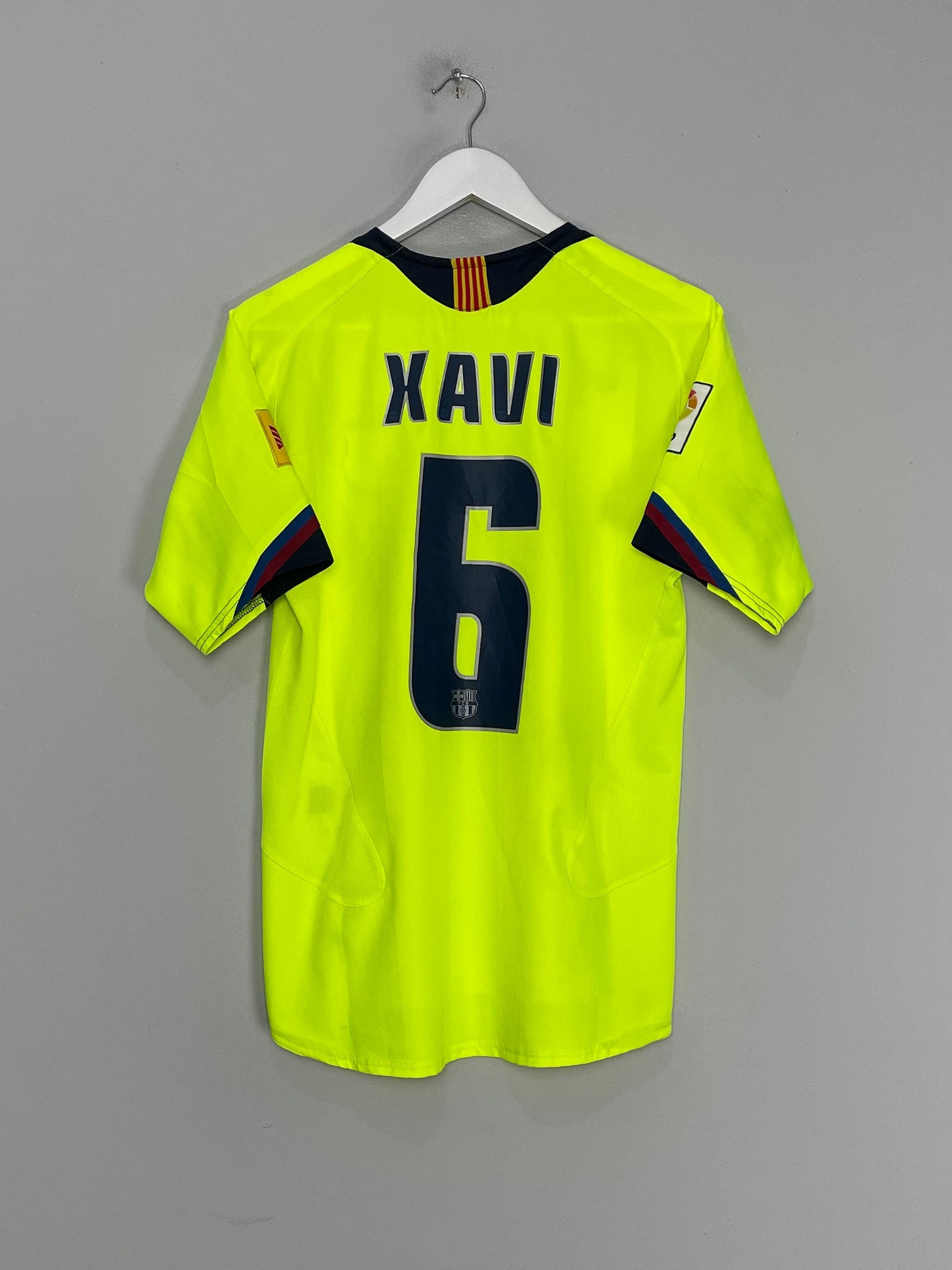 2005/06 BARCELONA XAVI #6 AWAY SHIRT (S) NIKE