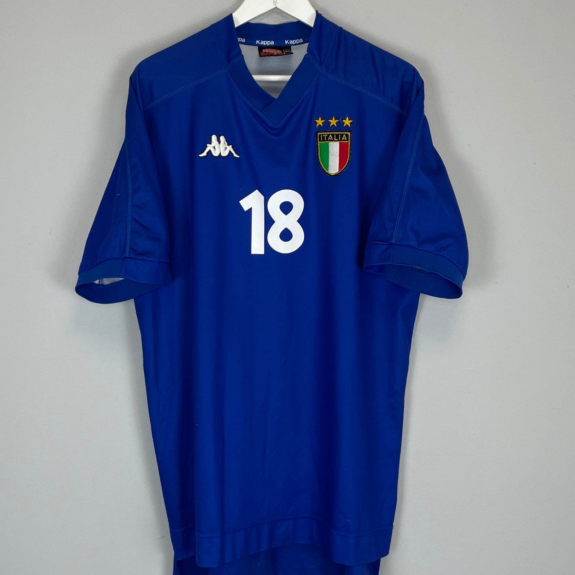 Shop 1998/99 ITALY #18 HOME SHIRT (XL) KAPPA, classic football shirts, vintage football shirts & retro soccer jerseys at Cult Kits