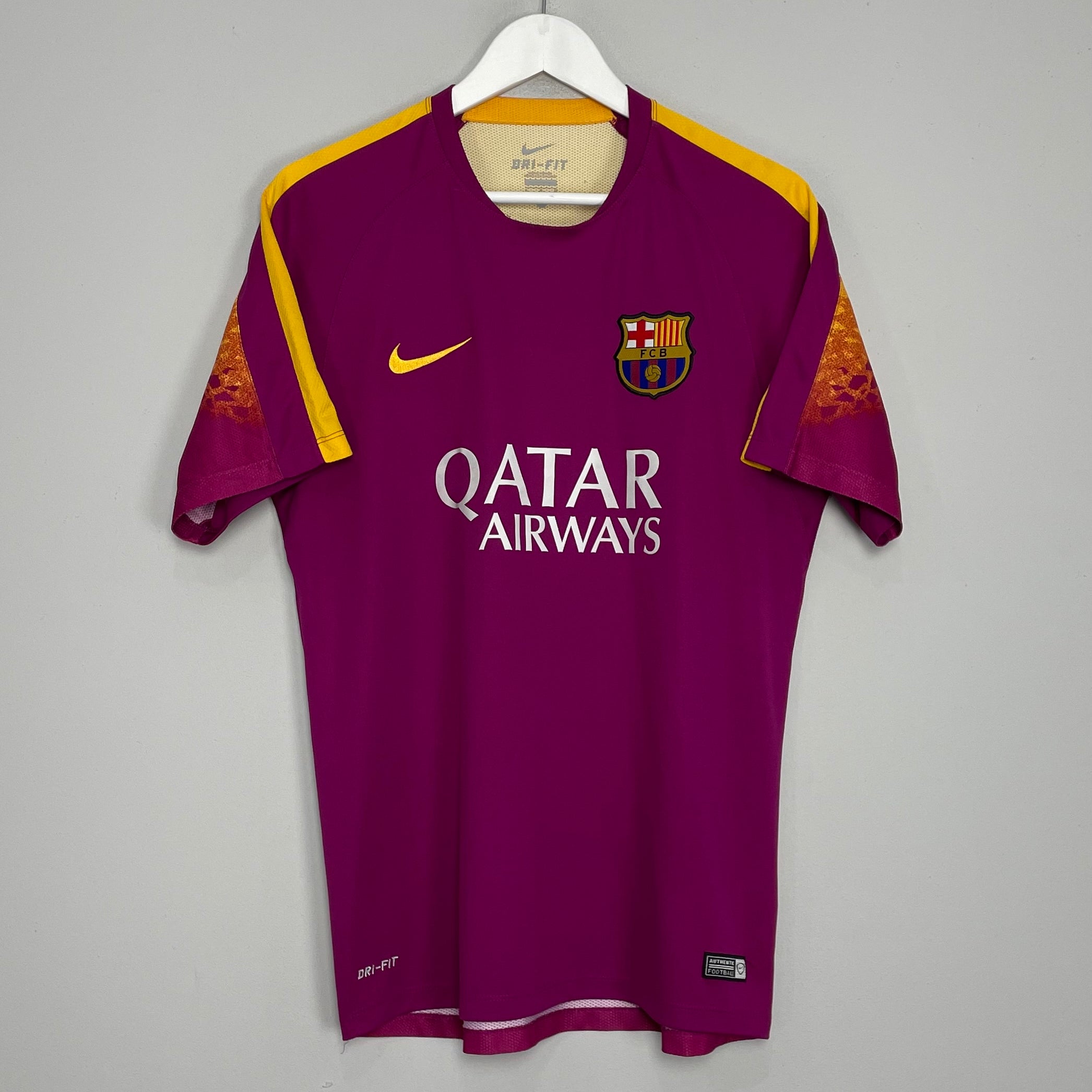 Shop 2015/16 BARCELONA TRAINING SHIRT (L) NIKE, classic football shirts, vintage football shirts & retro soccer jerseys at Cult Kits
