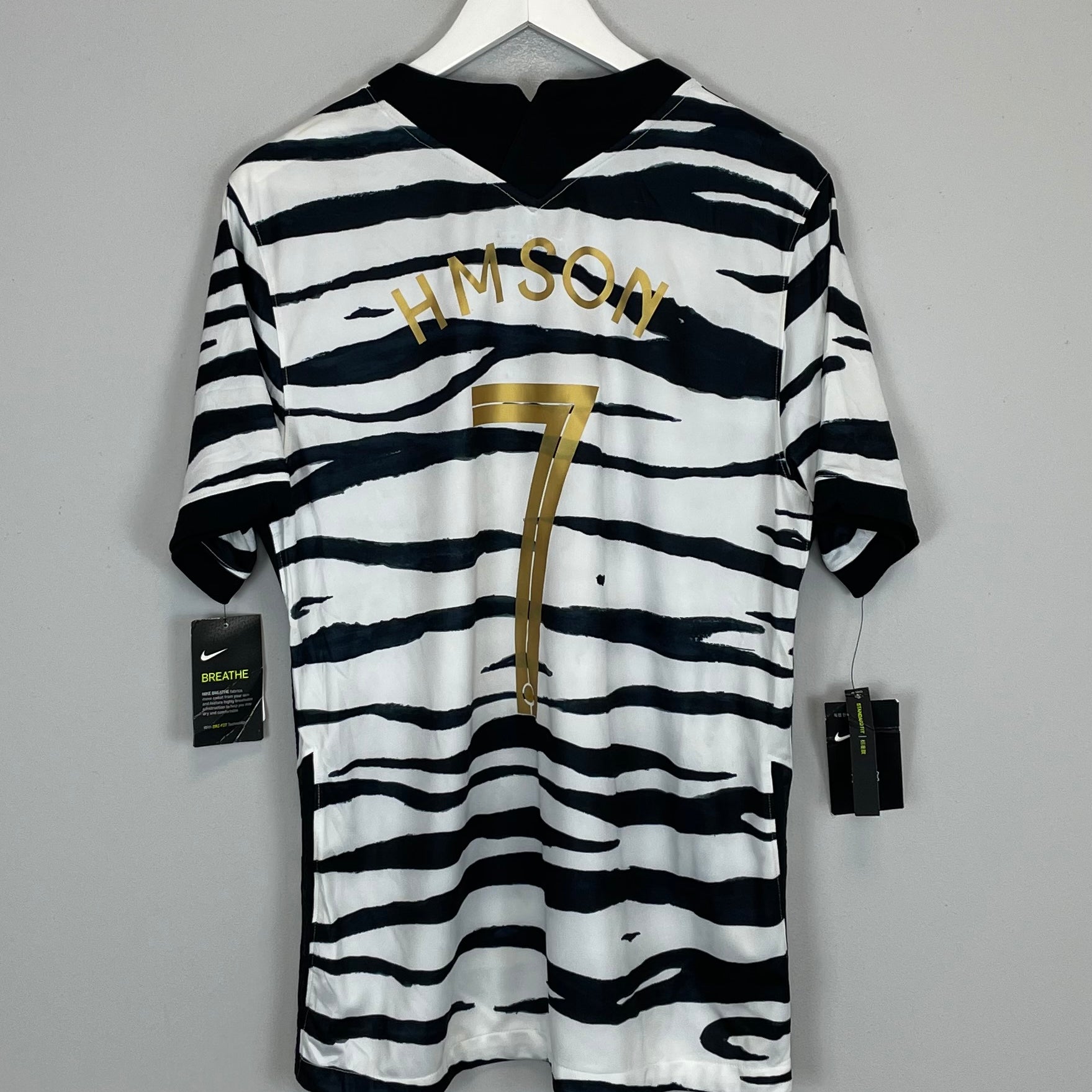 Shop 2020/21 SOUTH KOREA HM SON #7 *BNWT* AWAY SHIRT (L) NIKE, classic football shirts, vintage football shirts & retro soccer jerseys at Cult Kits