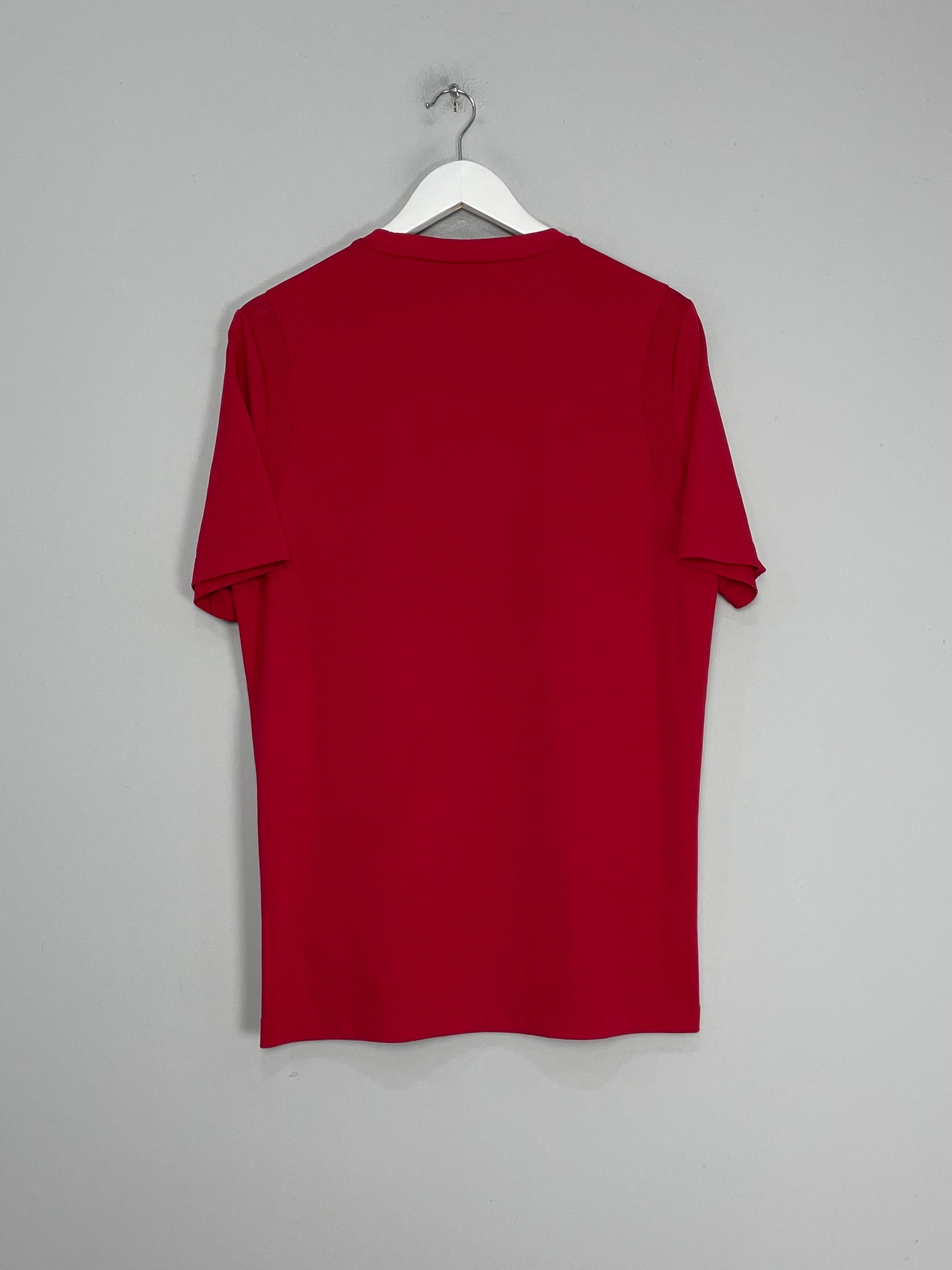 Shop 2020/21 DUNDEE FC *STAFF ISSUE* TRAINING SHIRT (L) MACRON, classic football shirts, vintage football shirts & retro soccer jerseys at Cult Kits