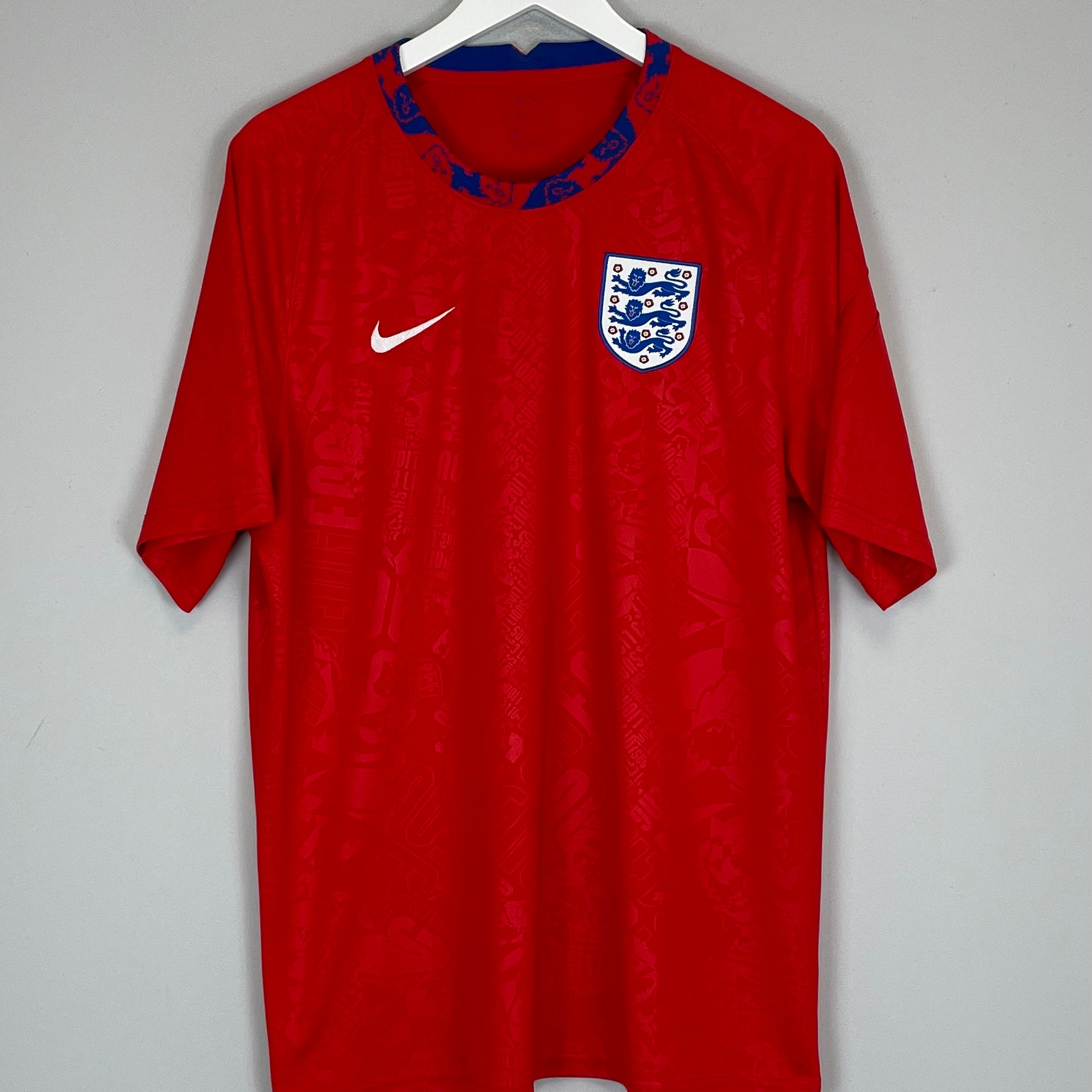 Shop 2020/21 ENGLAND TRAINING SHIRT (XL) NIKE, classic football shirts, vintage football shirts & retro soccer jerseys at Cult Kits