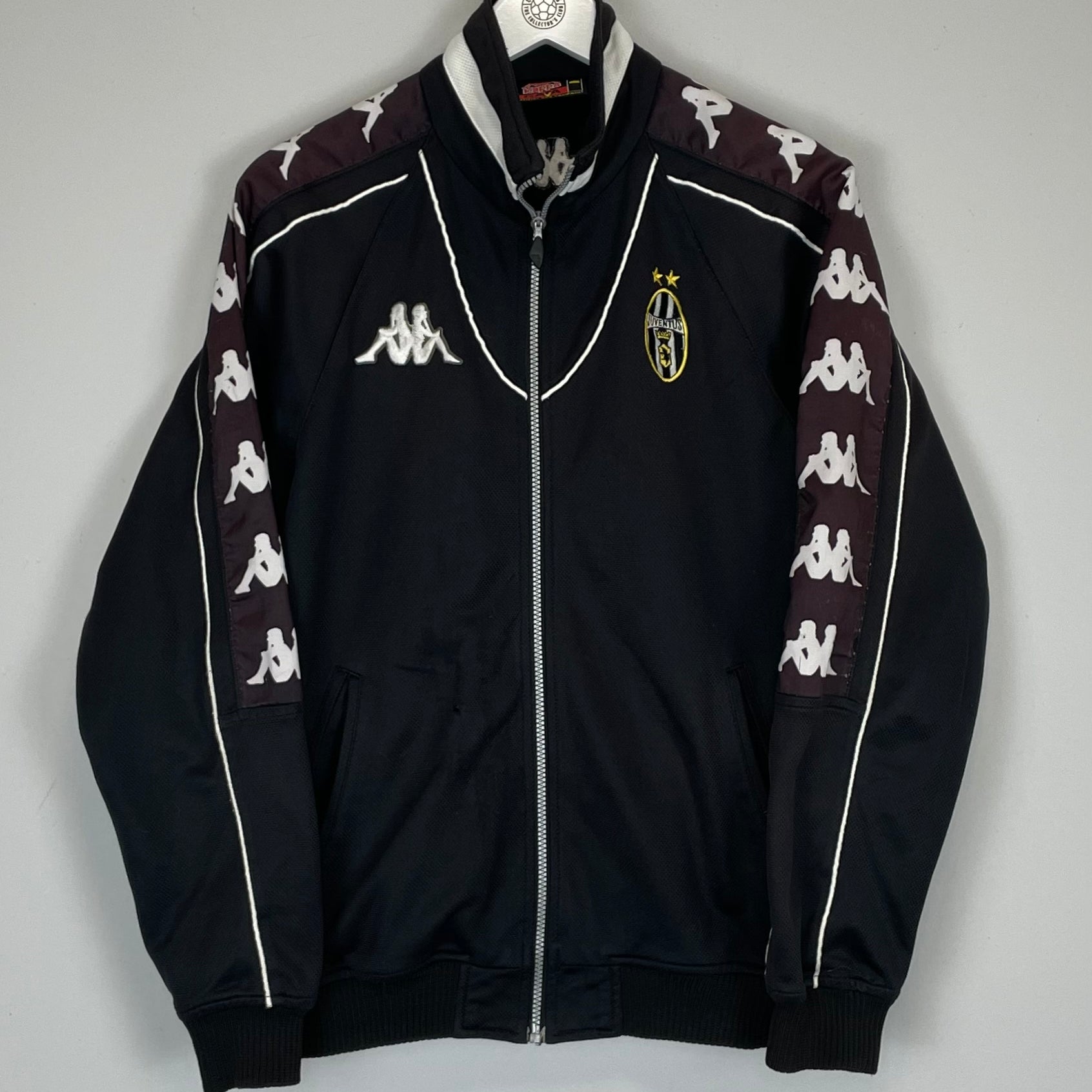 Shop 1999/00 JUVENTUS TRACK JACKET (M) KAPPA, classic football shirts, vintage football shirts & retro soccer jerseys at Cult Kits
