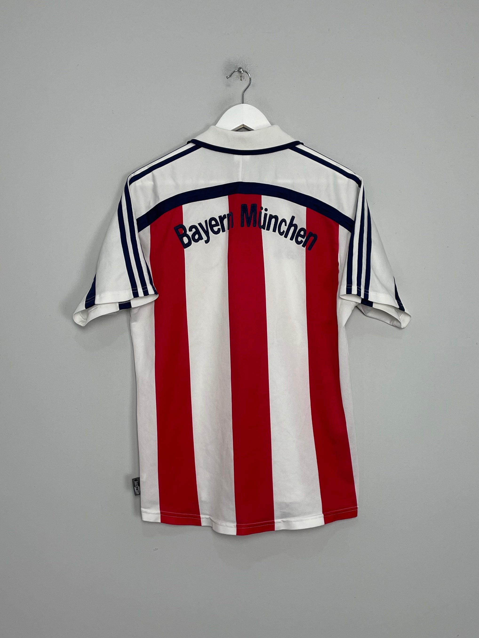 Shop 2000/01 BAYERN MUNICH AWAY SHIRT (M) ADIDAS, classic football shirts, vintage football shirts & retro soccer jerseys at Cult Kits